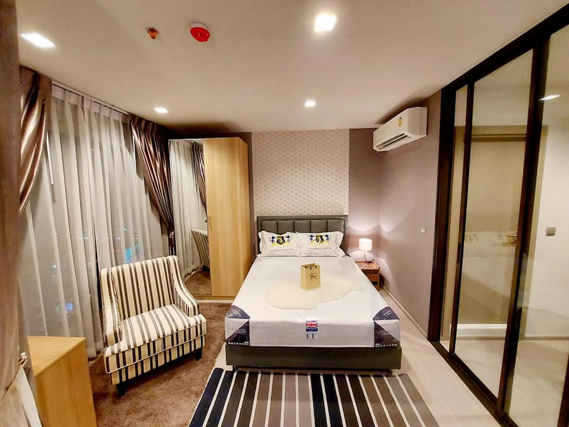 Property photos for LIFE Asoke - Rama 9