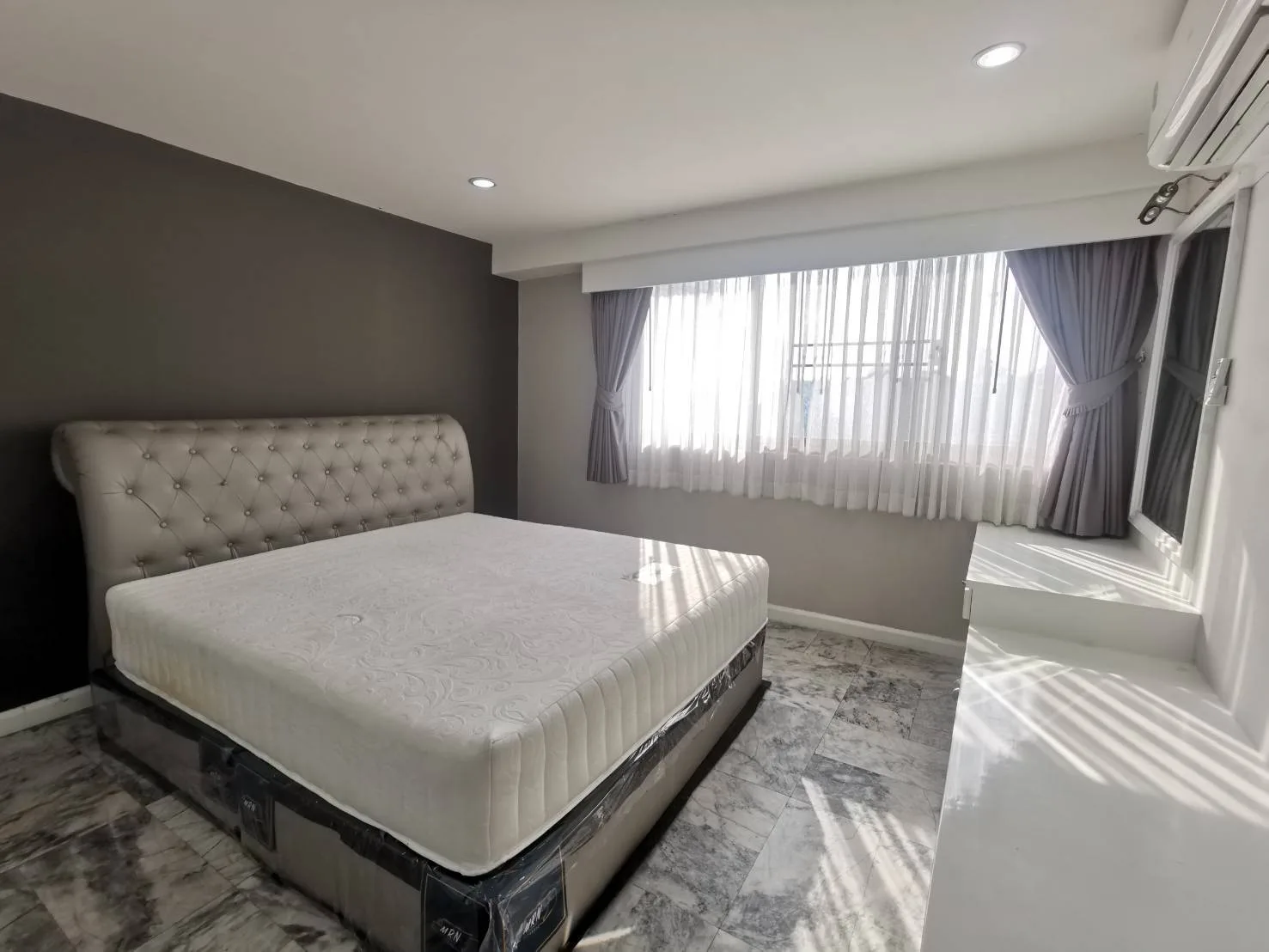 Property photos for Royal Castle