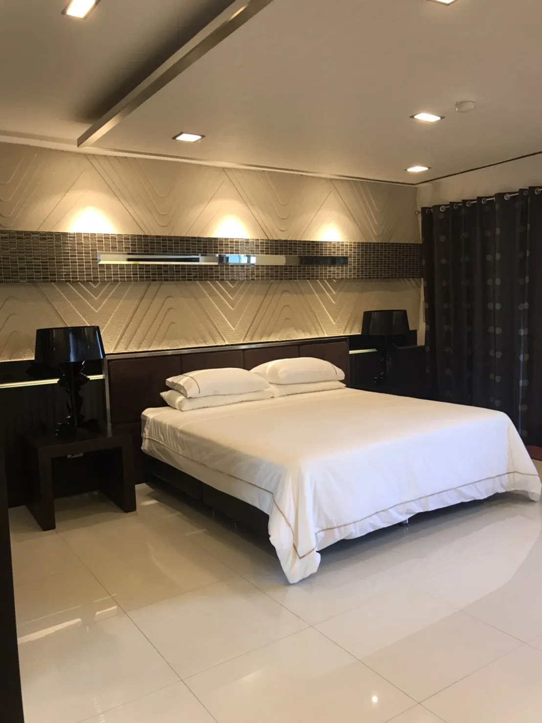 Property photos for Pearl Garden