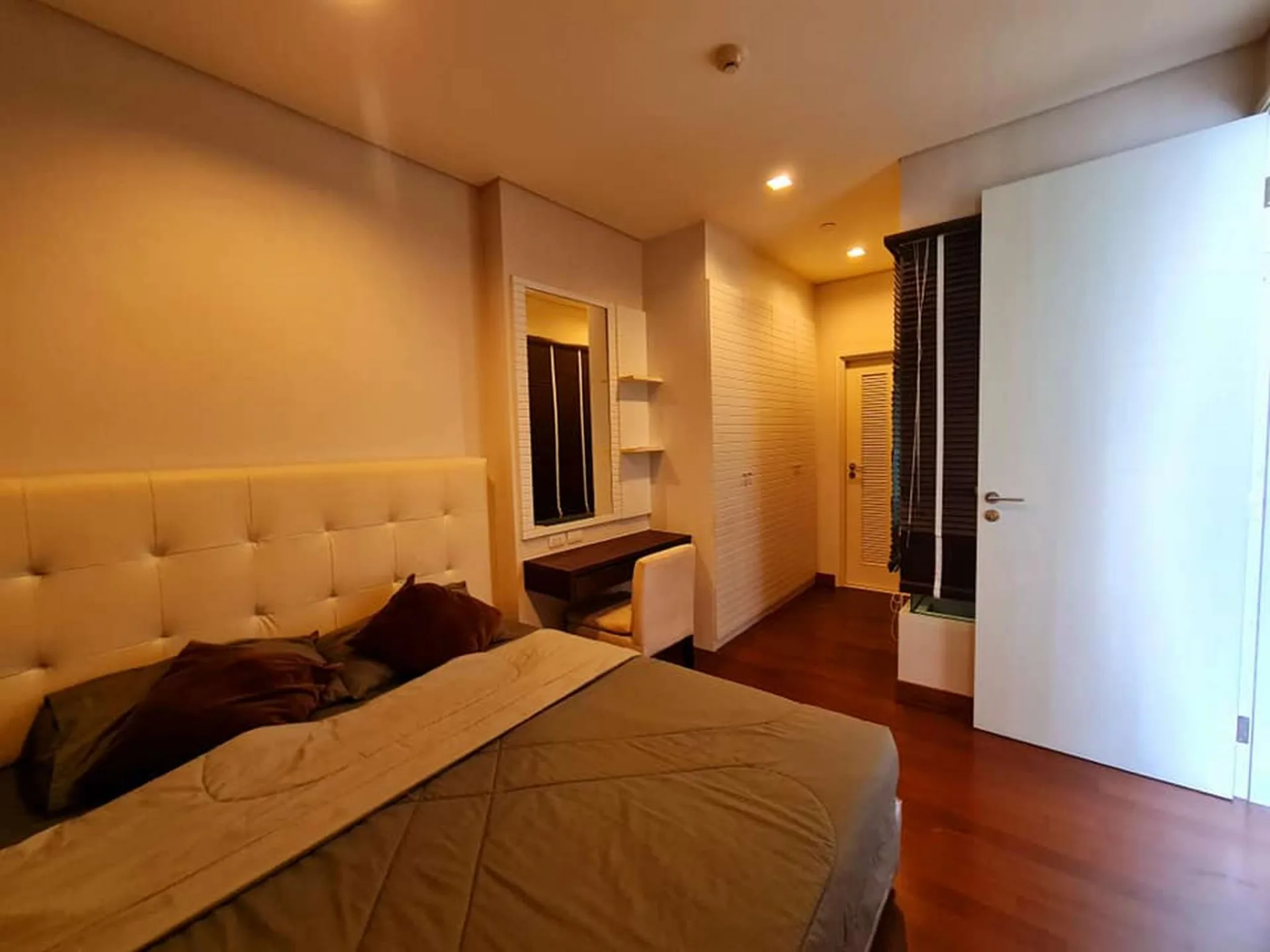 Property photos for Ivy Thonglor