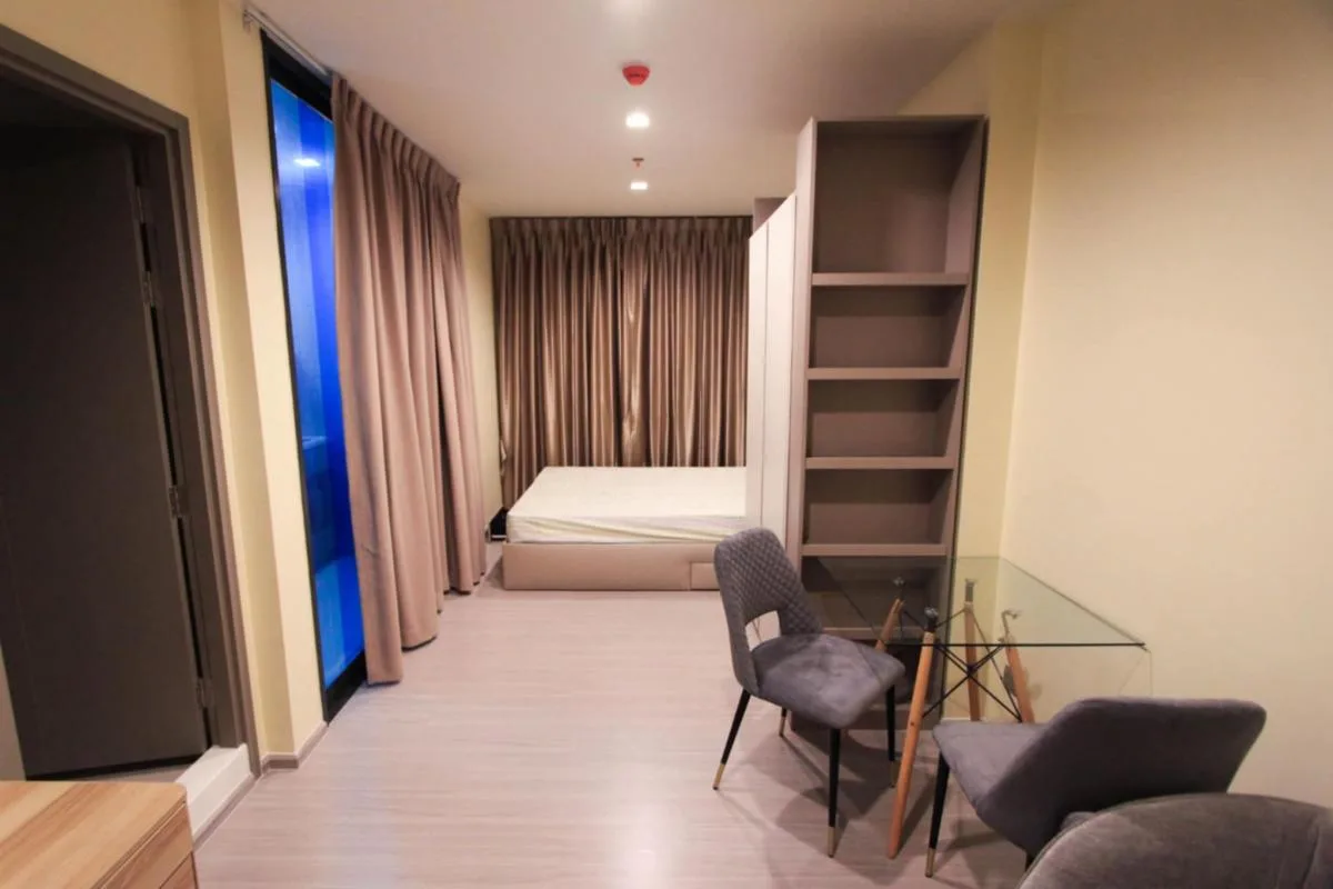 Property photos for Life Asoke Hype