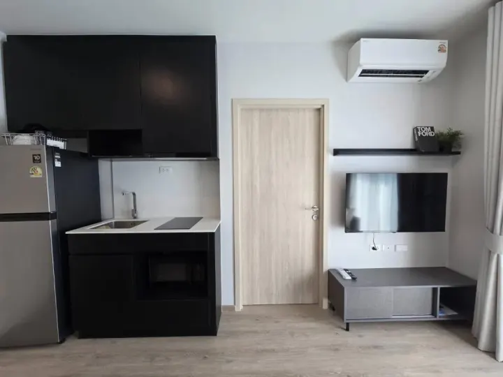 Property photos for Nue District R9