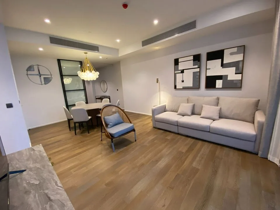 Property photos for Muniq Langsuan