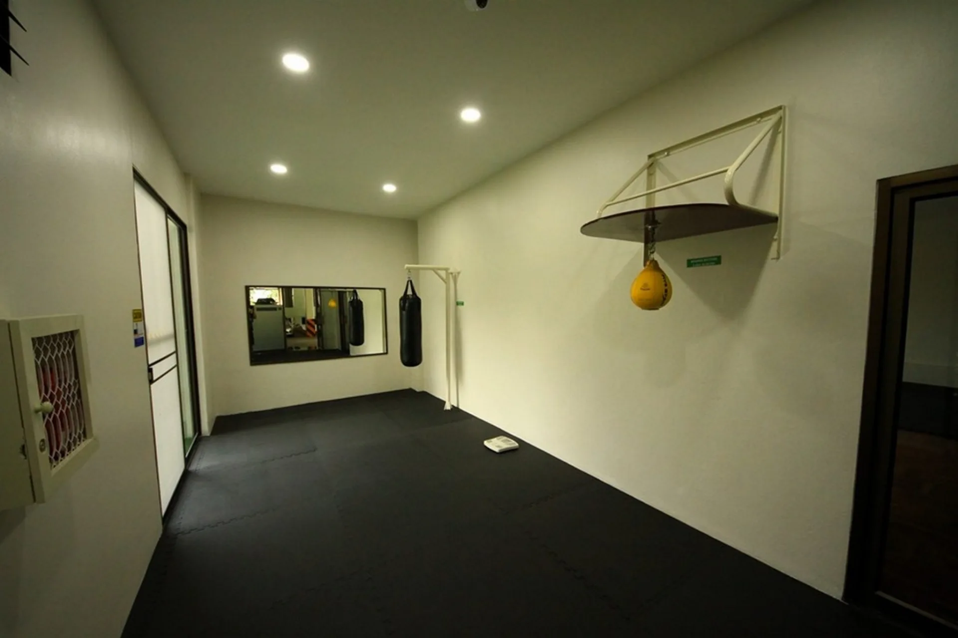 Property photos for The Habitat Sukhumvit 53