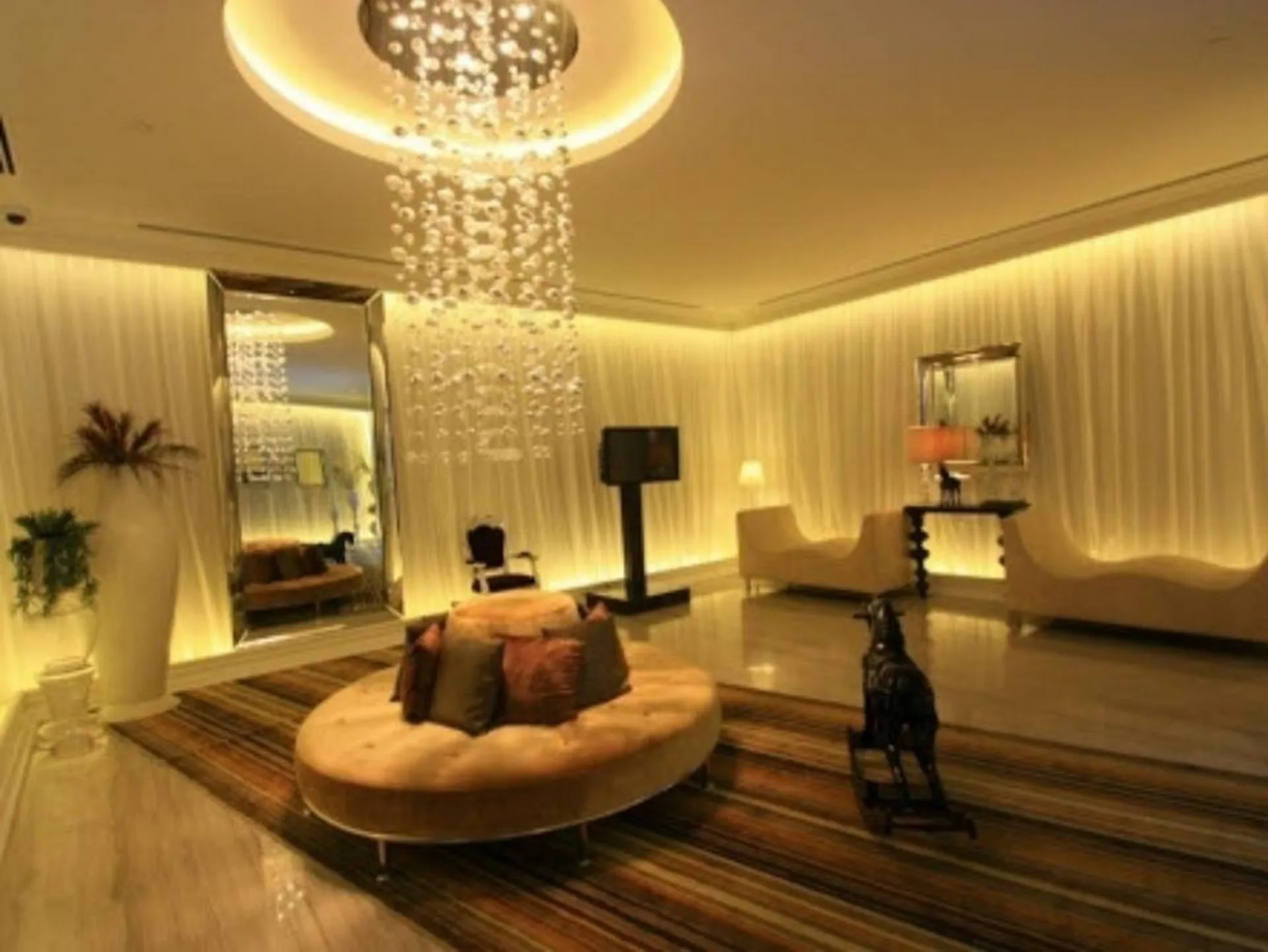 Property photos for Hive Taksin