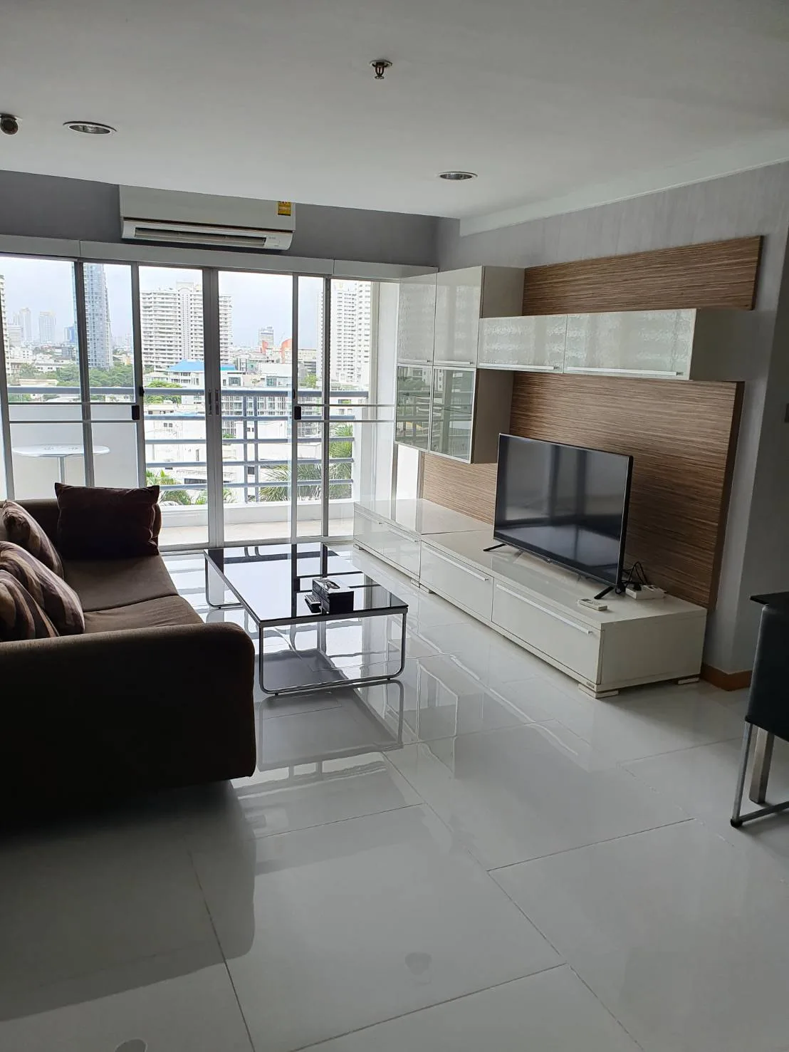 Property photos for The Waterford Diamond