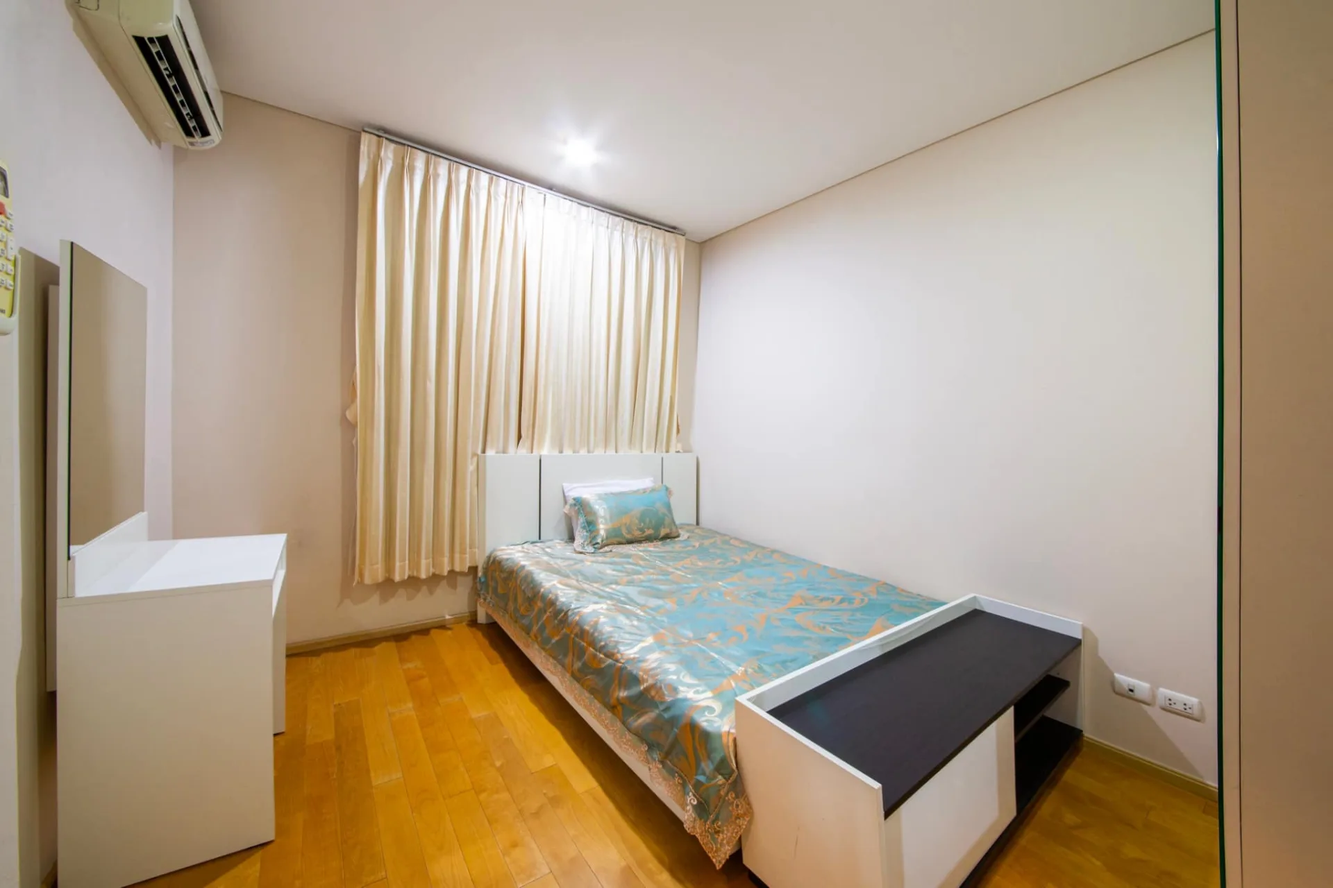 Property photos for Villa Asoke