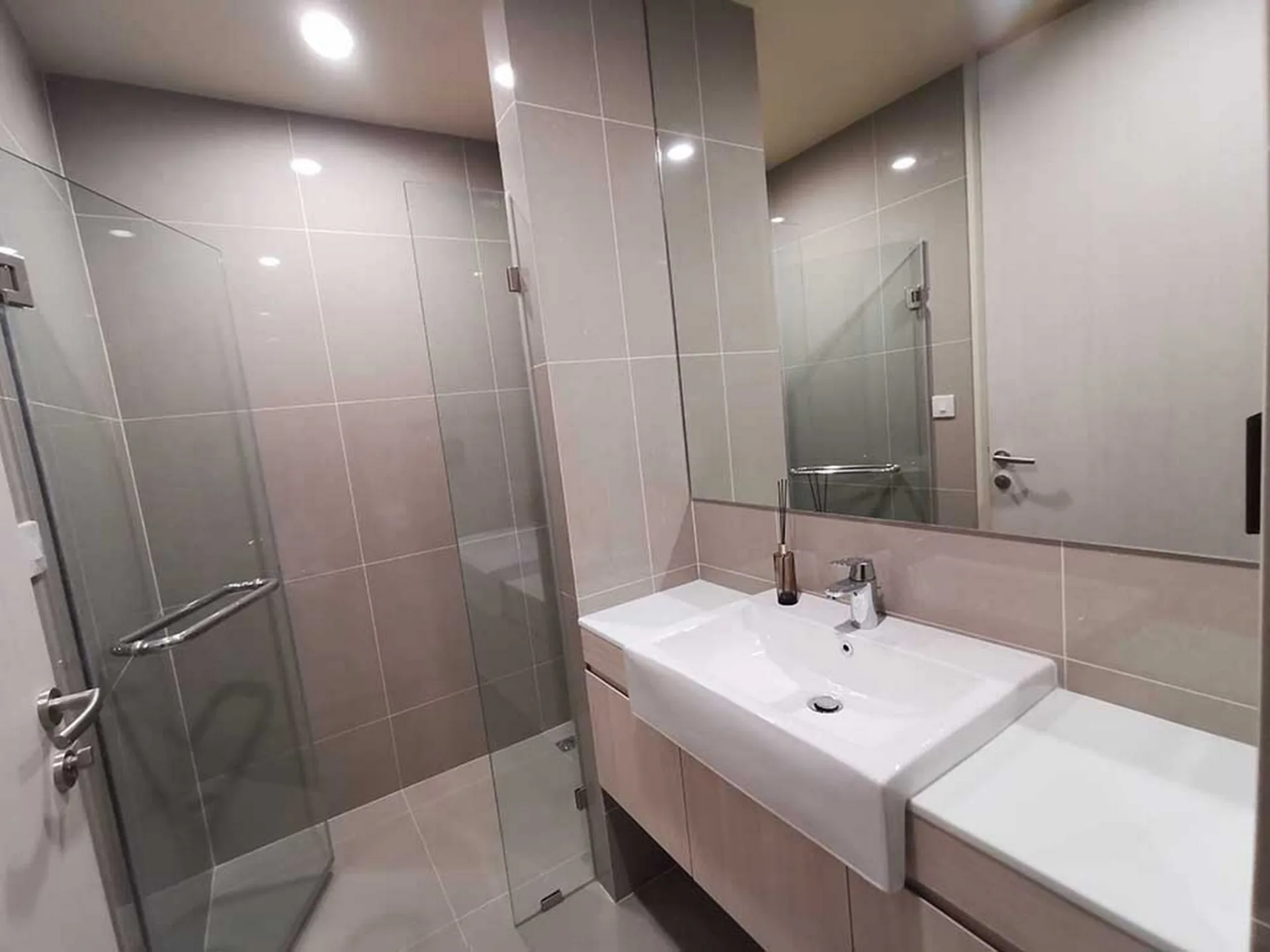 Property photos for Noble Recole