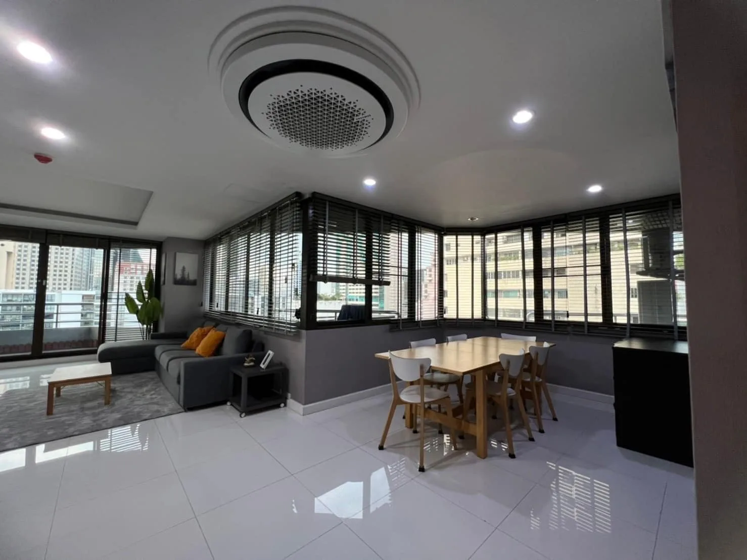 Property photos for Lake Avenue 16