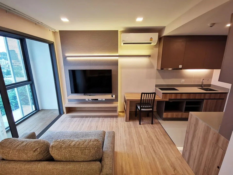 Property photos for Taka Haus Ekamai 12