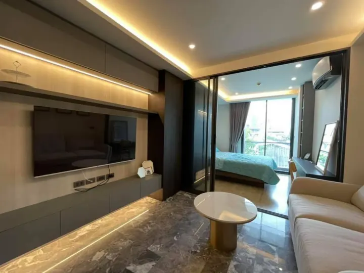 Property photos for 168 Sukhumvit 36
