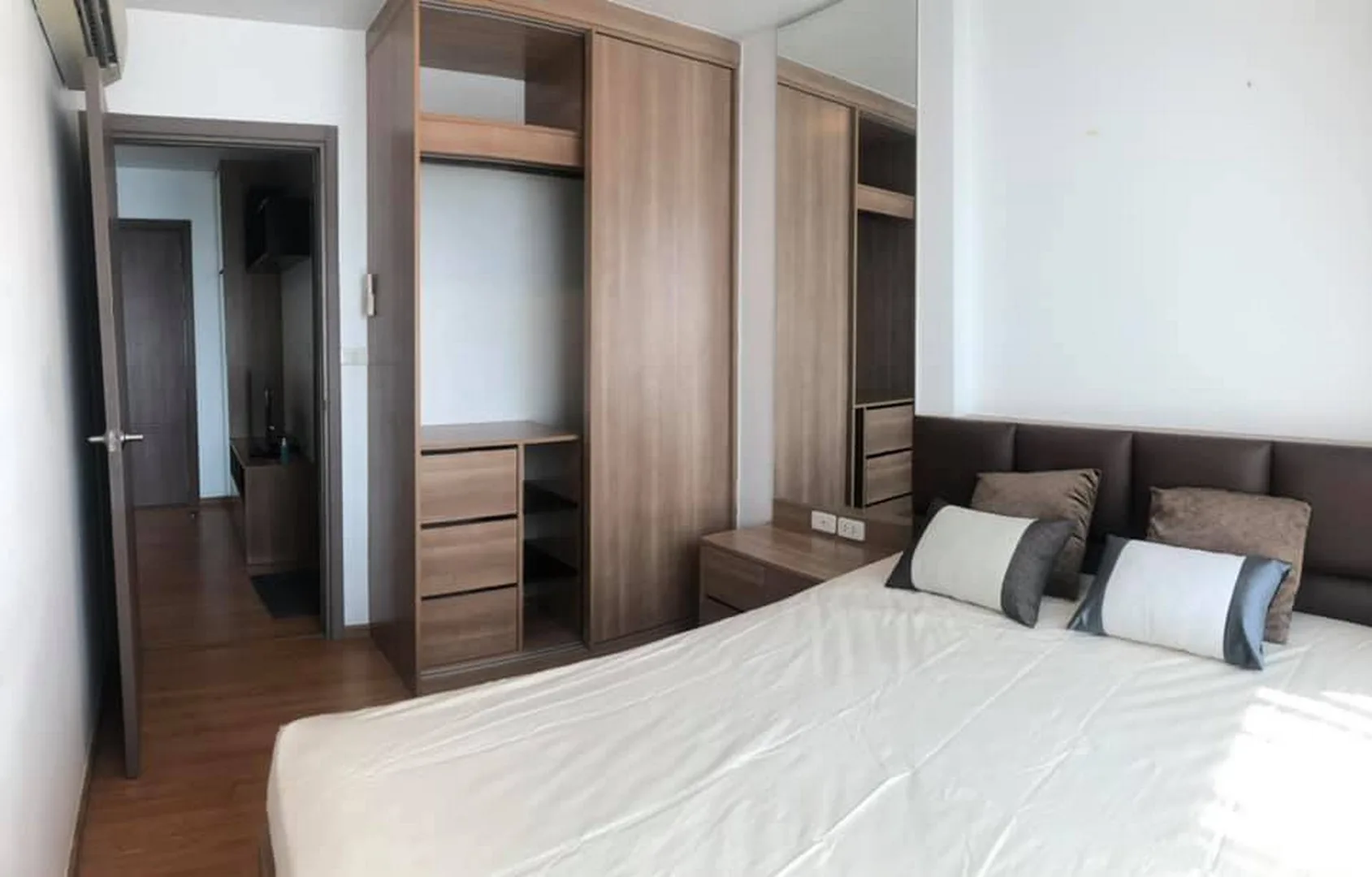 Property photos for The Base Sukhumvit 77