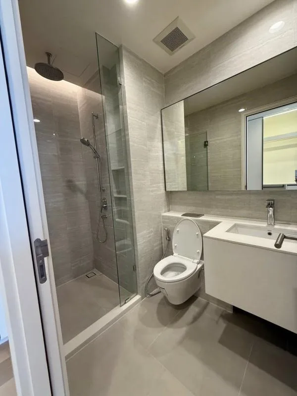 Property photos for Anil Sathorn 12