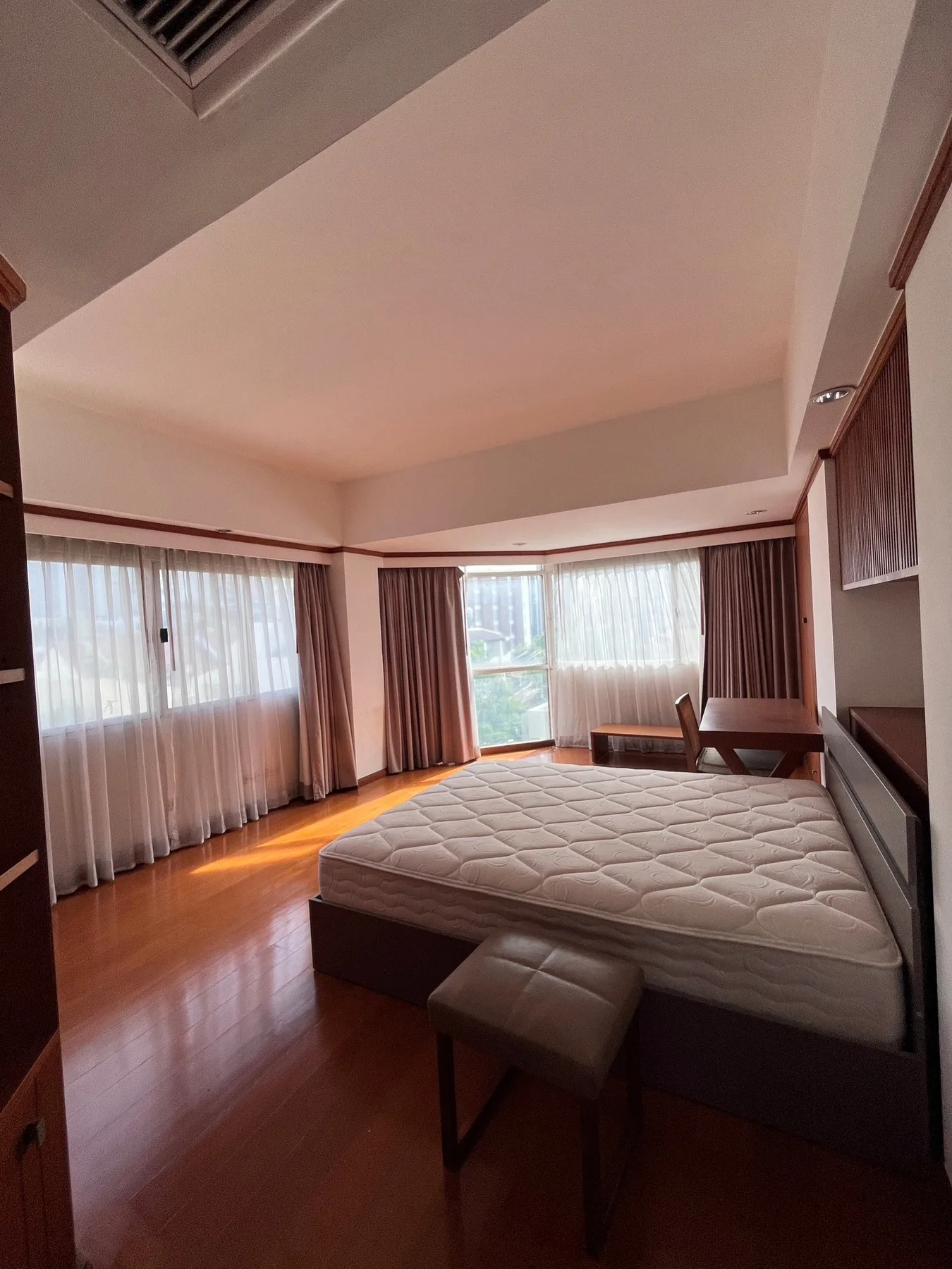 Property photos for Sukhumvit House