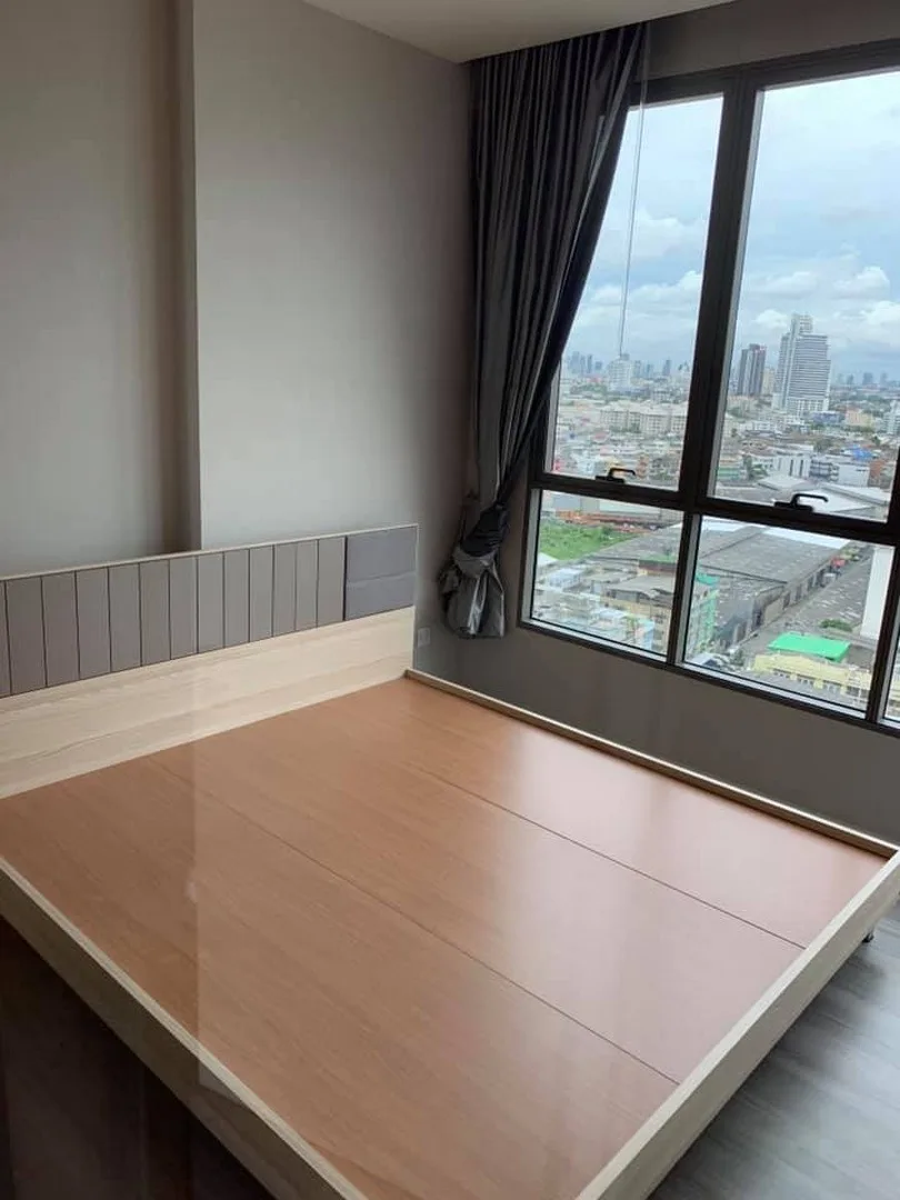 Property photos for The Room Sathorn - St.Louis