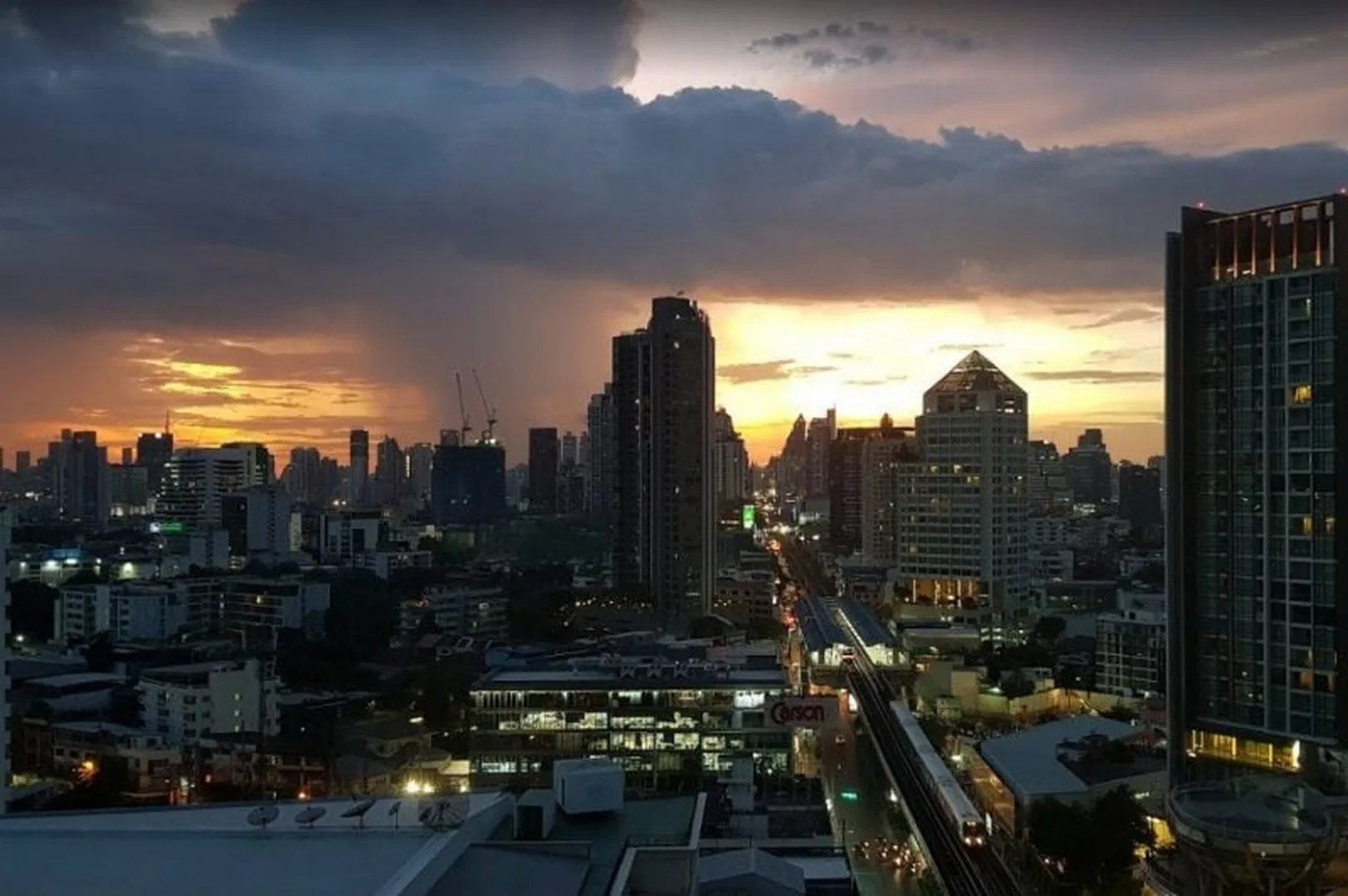 Property photos for WYNE Sukhumvit