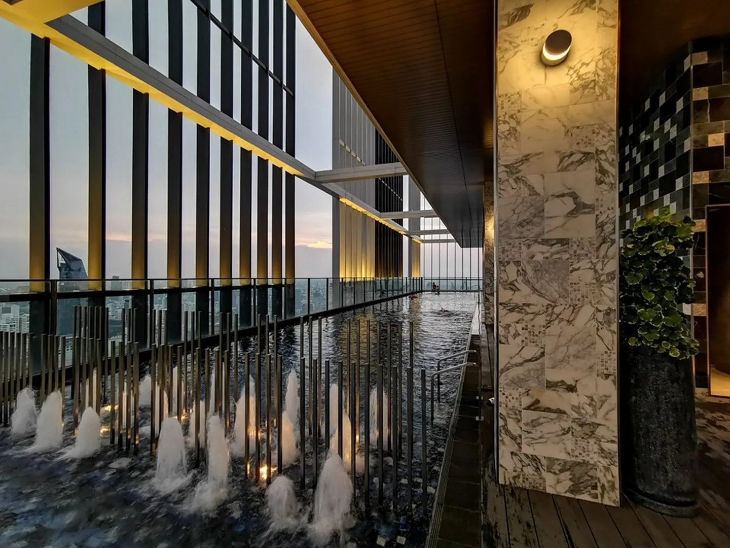 Property photos for Park Origin Phromphong