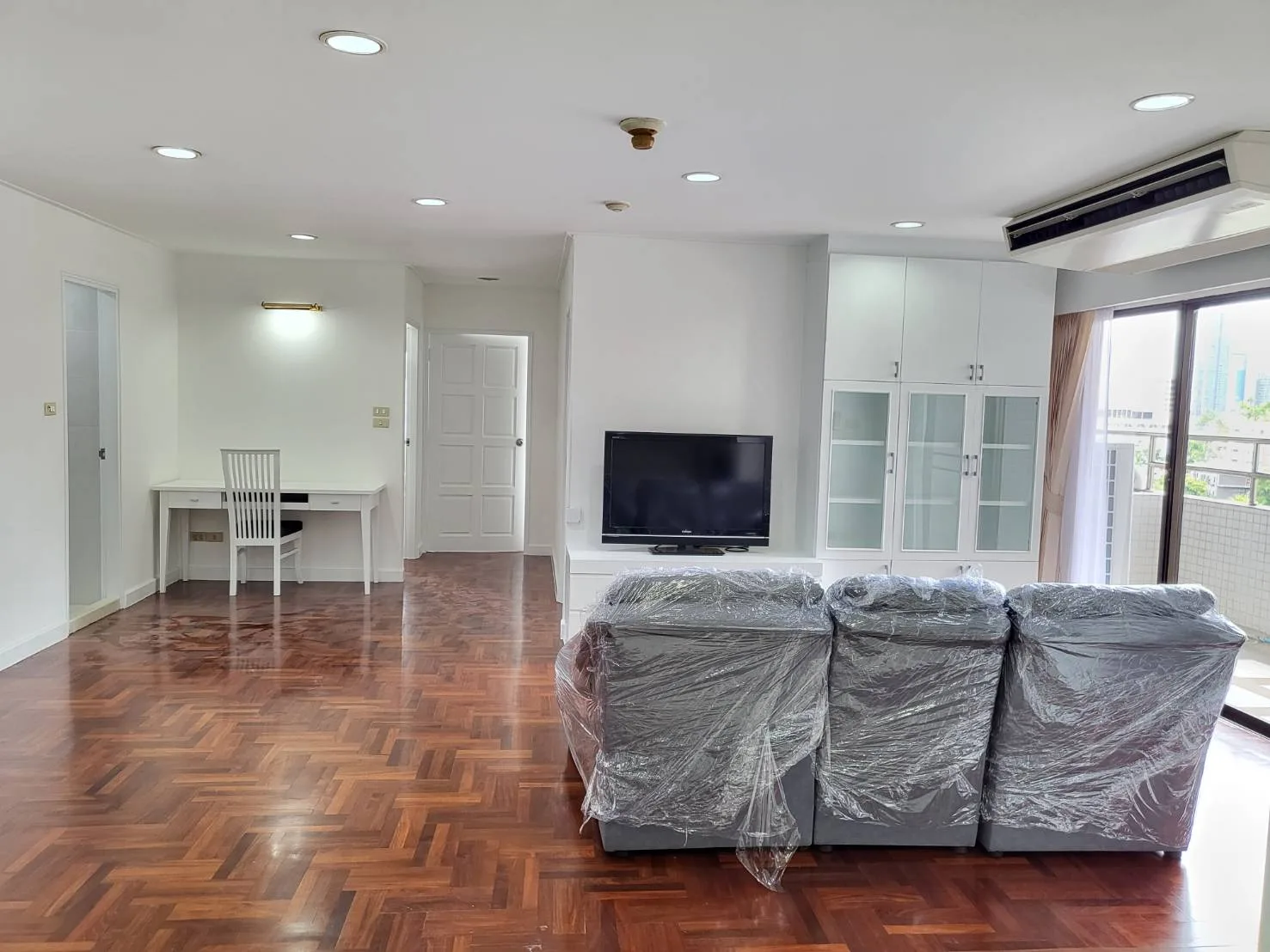 Property photos for Richmond Palace
