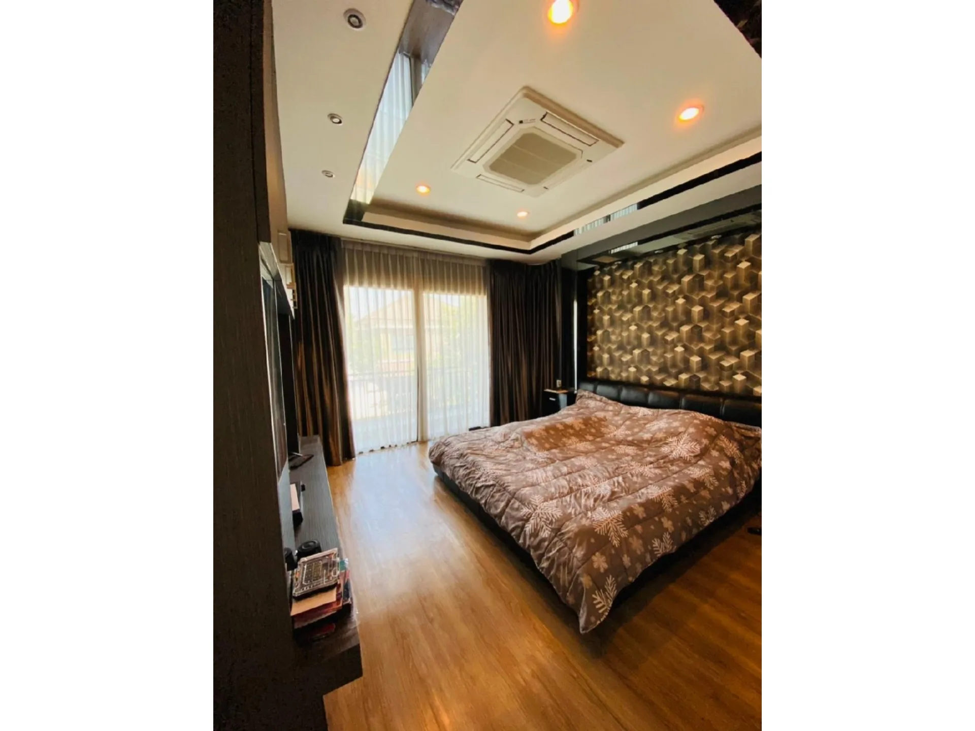 Property photos for Mu Ban Villa Akhadia Srinagarindra