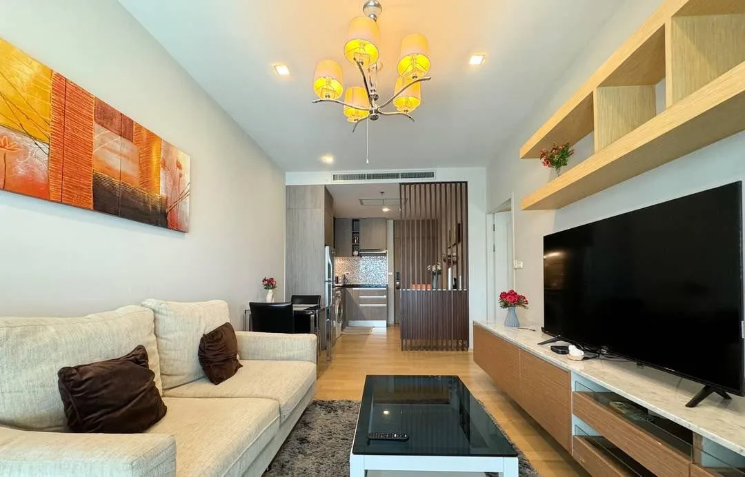 Property photos for Noble Refine