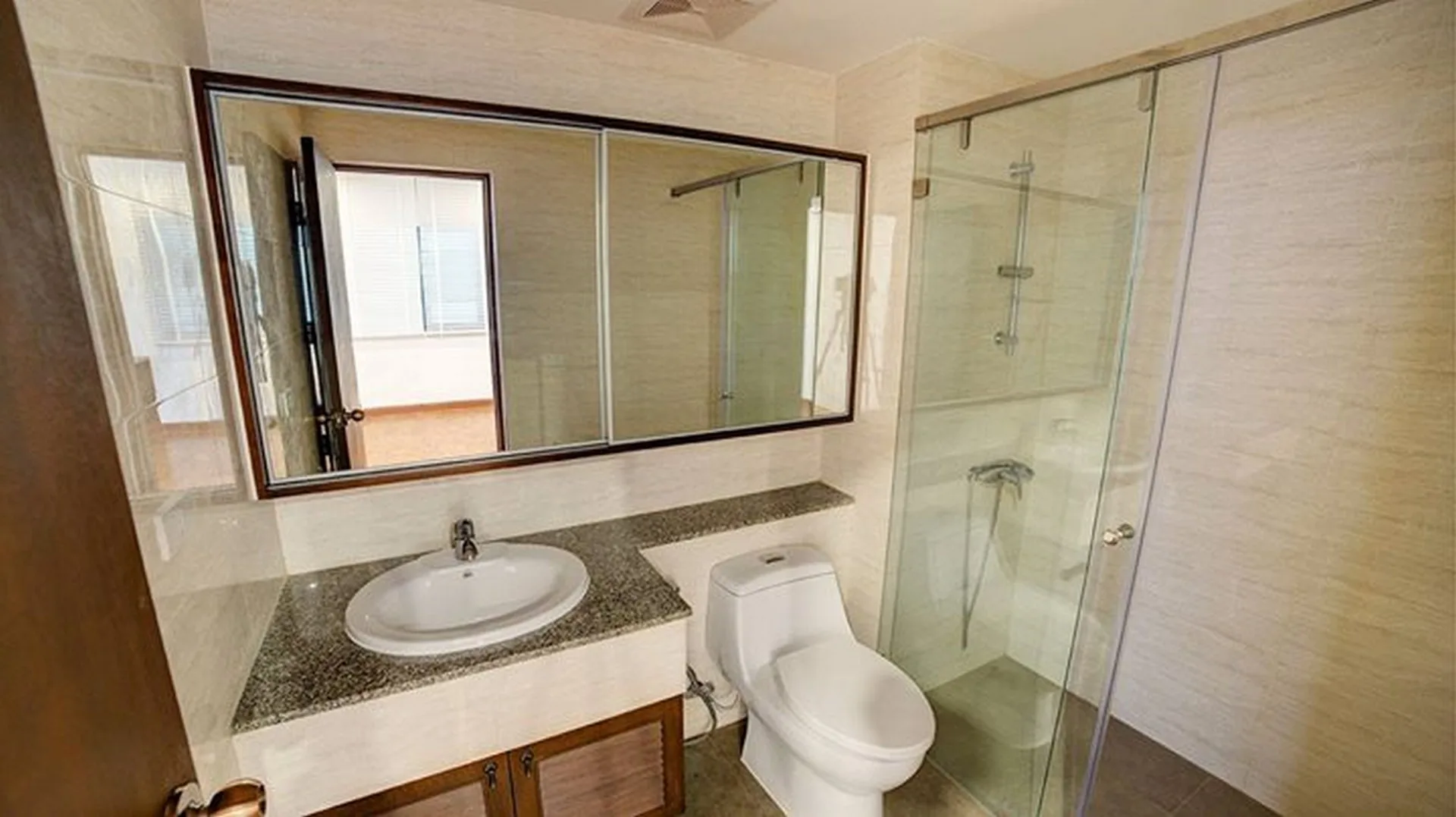 Property photos for Baan Prompong