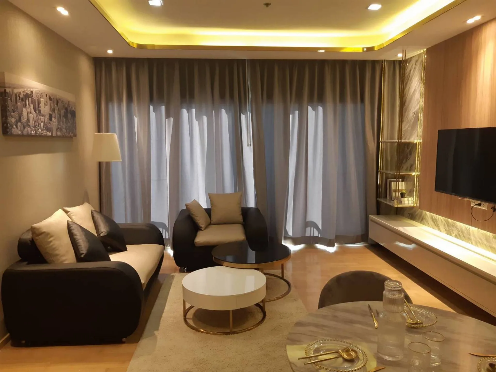 Property photos for Noble Reveal