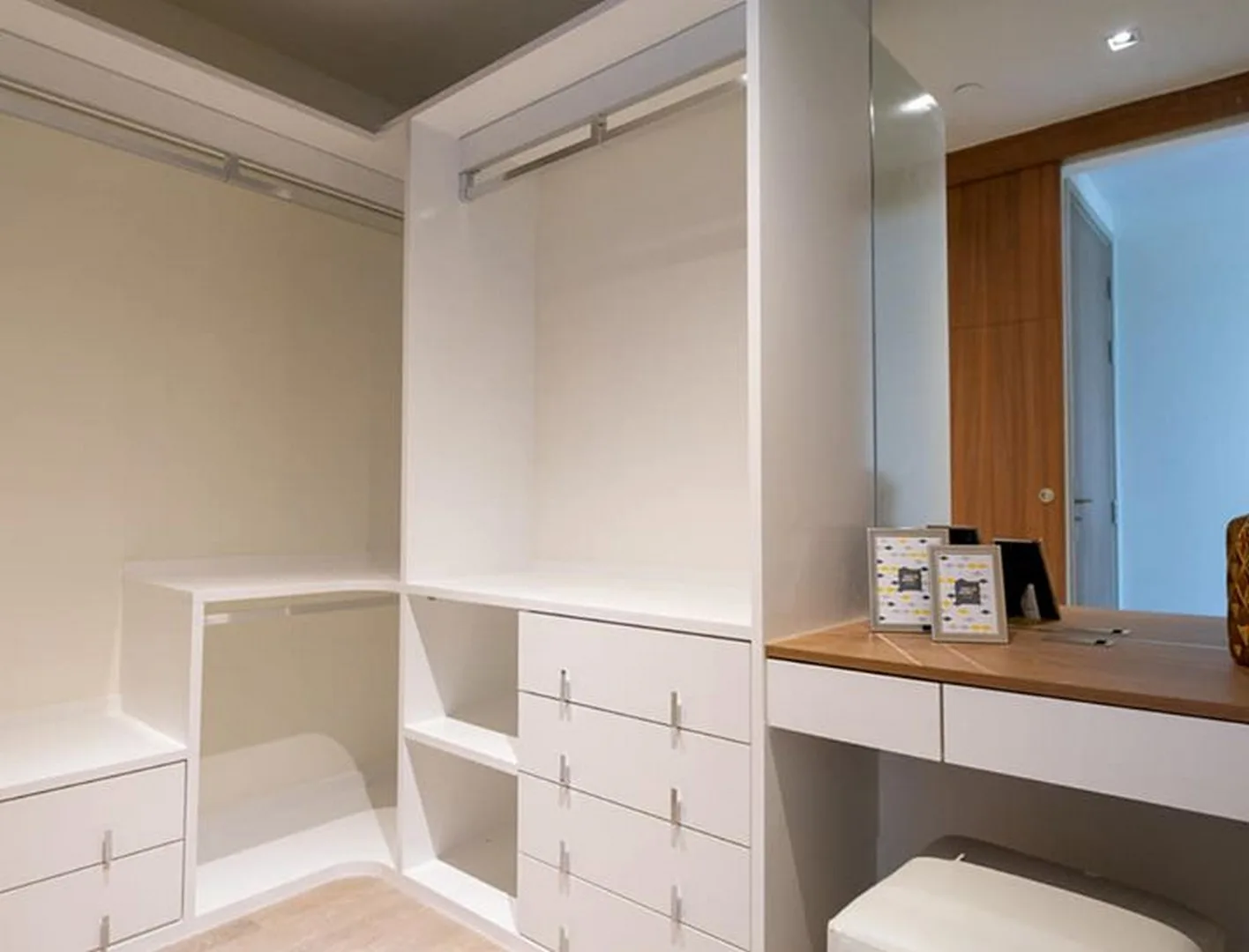 Property photos for Ashton Silom