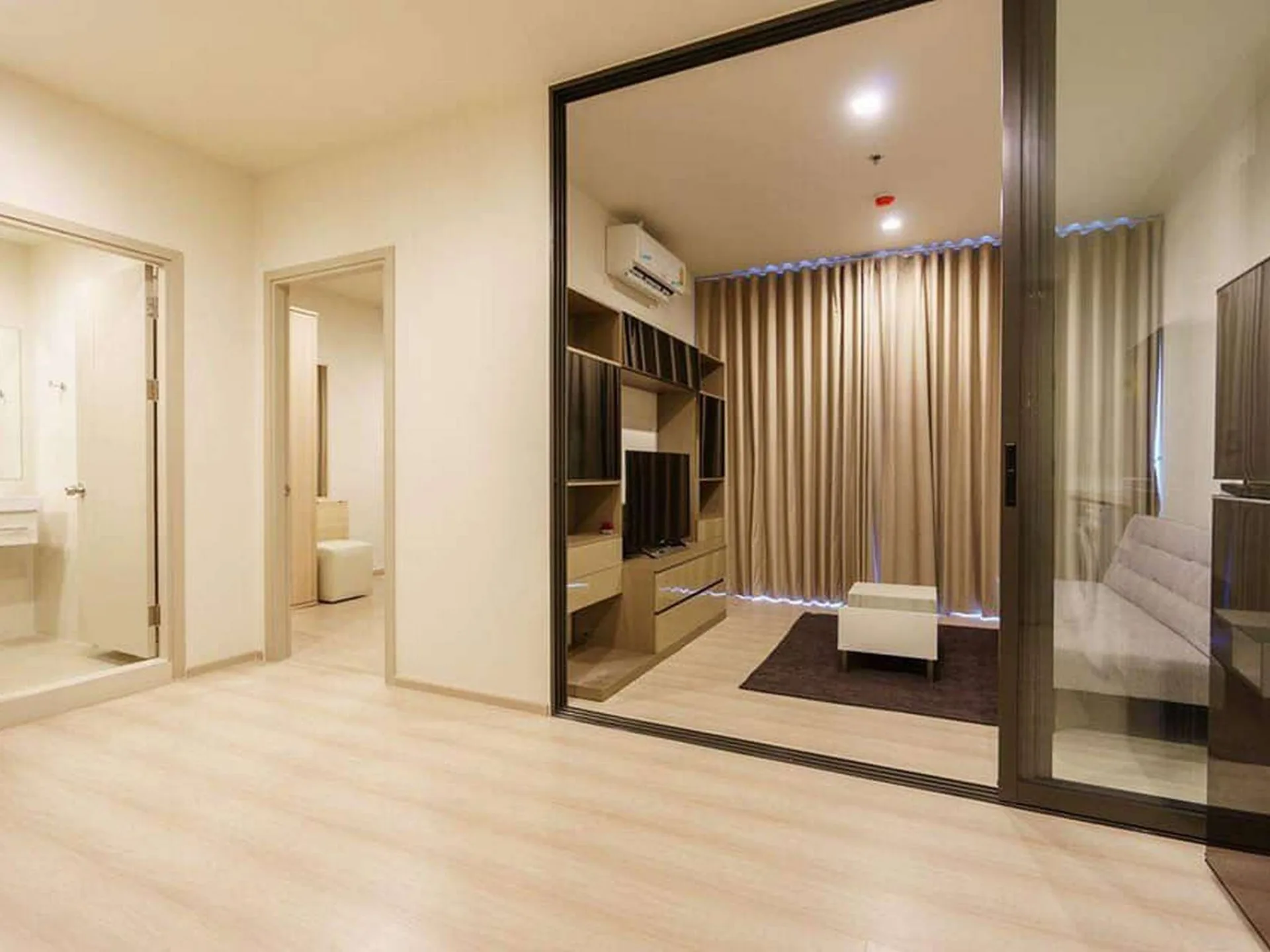Property photos for Life Sukhumvit 48
