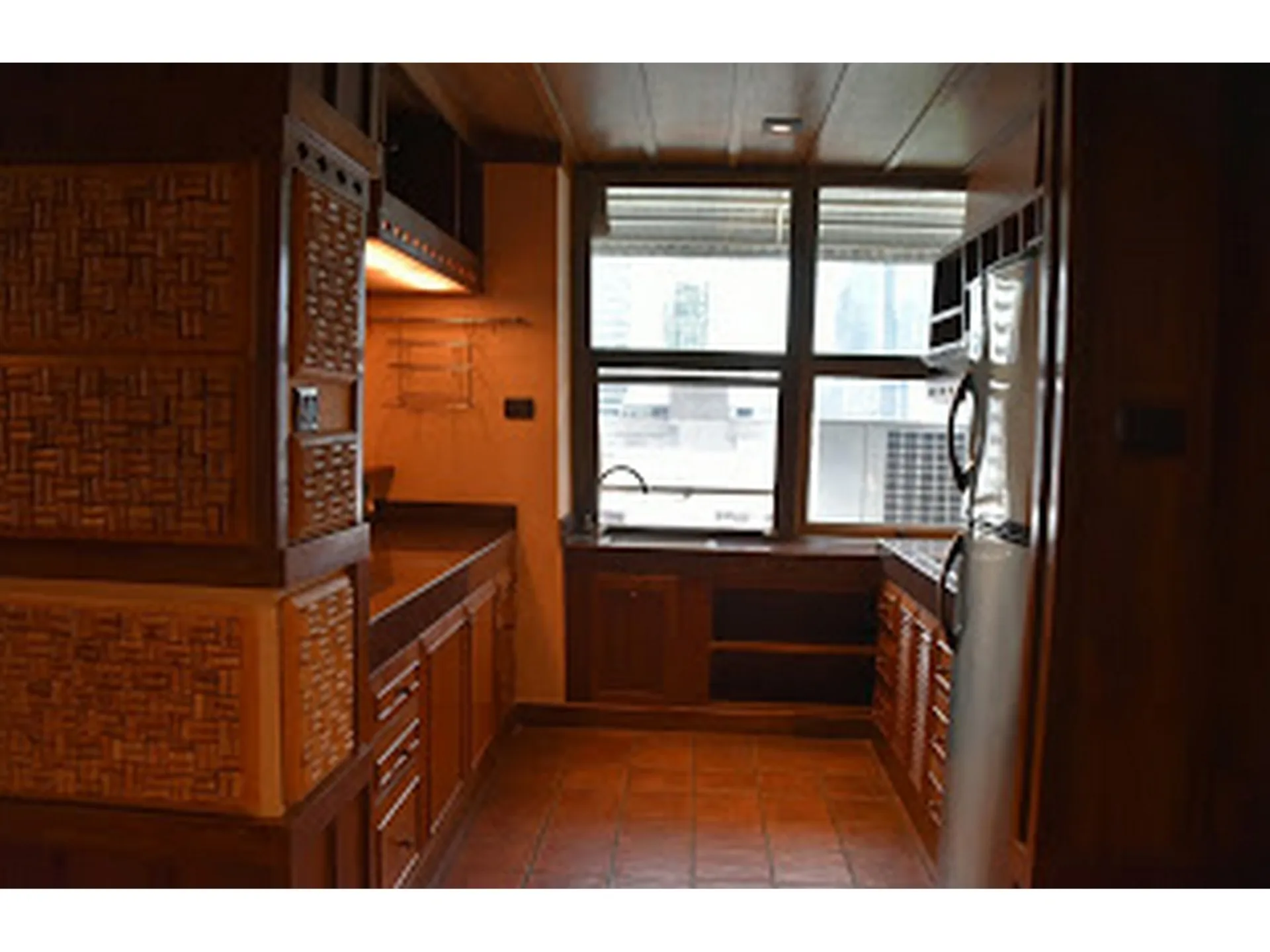 Property photos for Diamond Tower