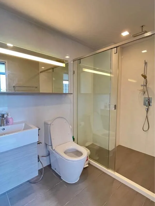 Property photos for The Room Sukhumvit 40