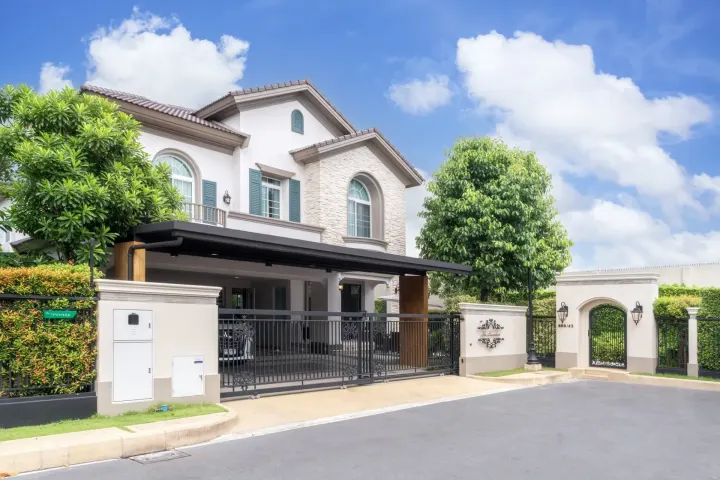 Property photos for Nantawan Ramintra-Paholyothin 50