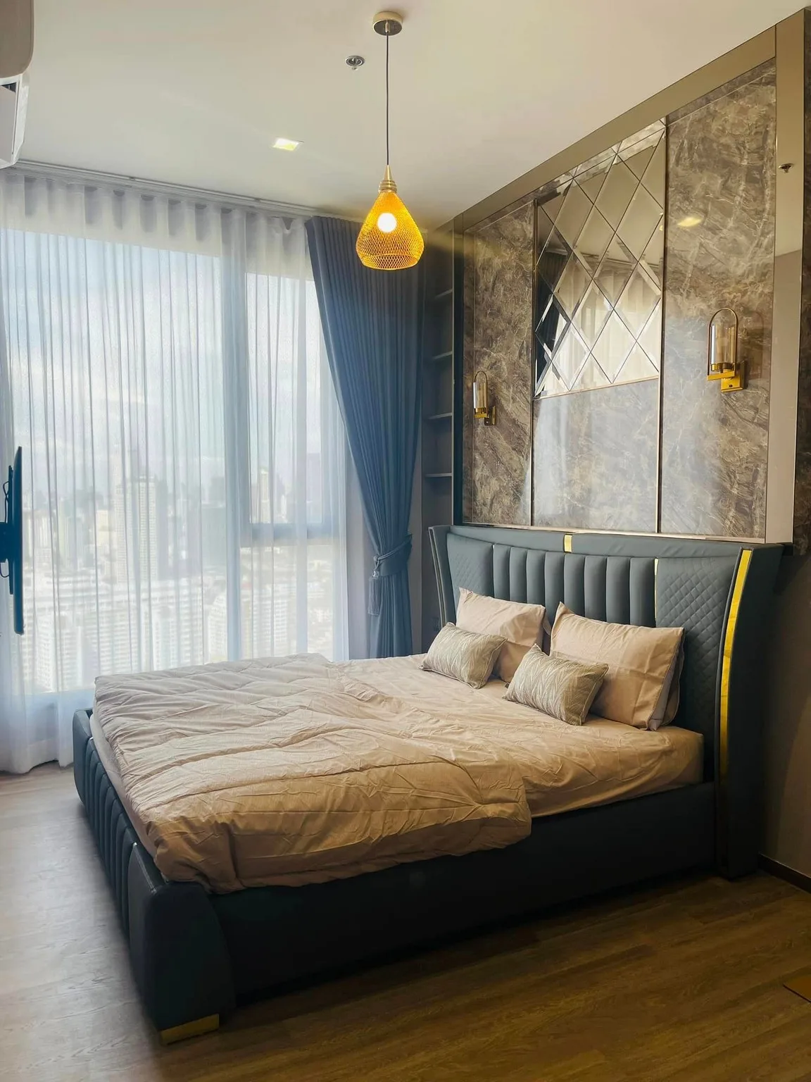 Property photos for Rhythm Charoenkrung Pavillion