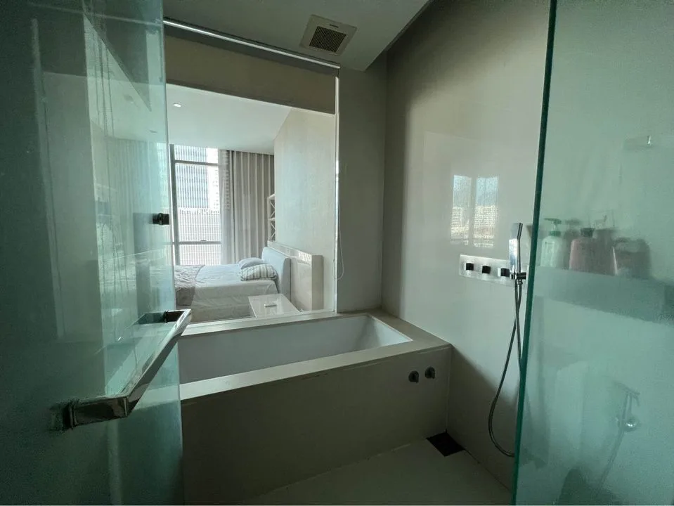 Property photos for The Room Sukhumvit 21