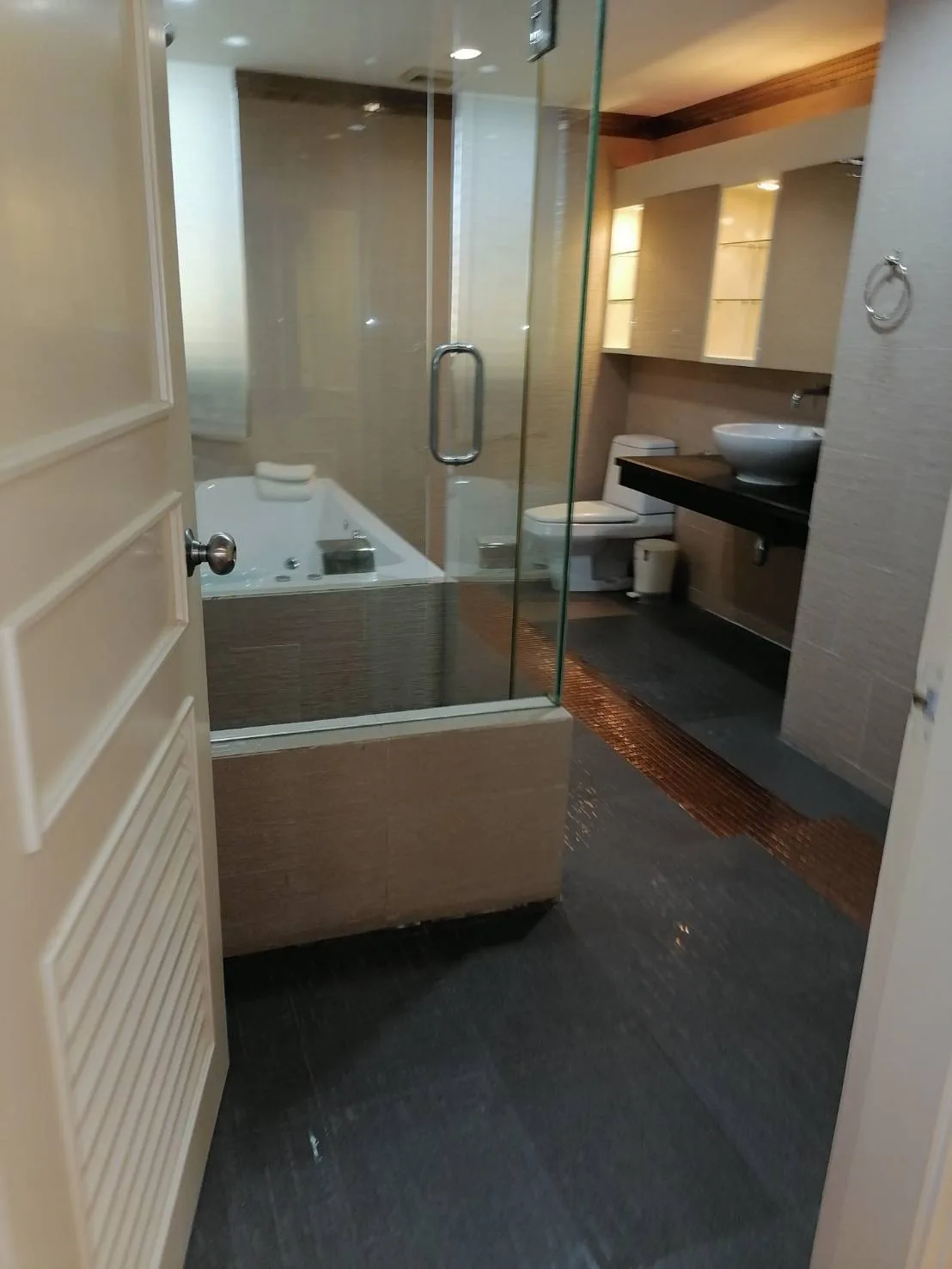 Property photos for President Park Sukhumvit 24
