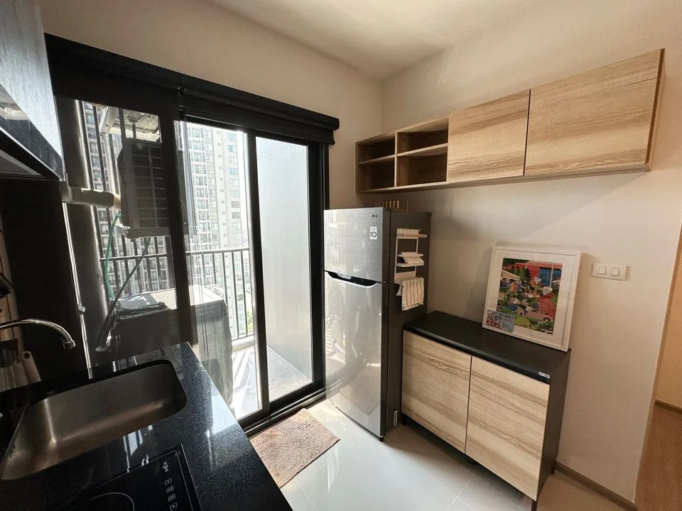 Property photos for The Base Phetchaburi-thonglor