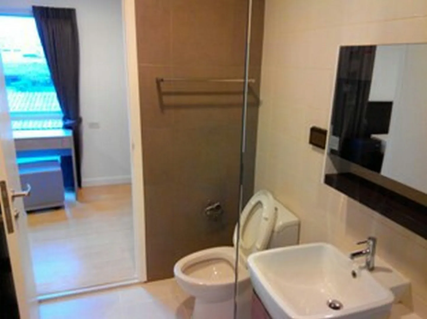 Property photos for Whizdom @ Punnawithi Station