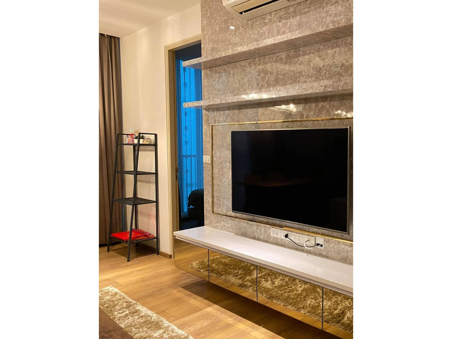Property photos for Park Origin Phromphong