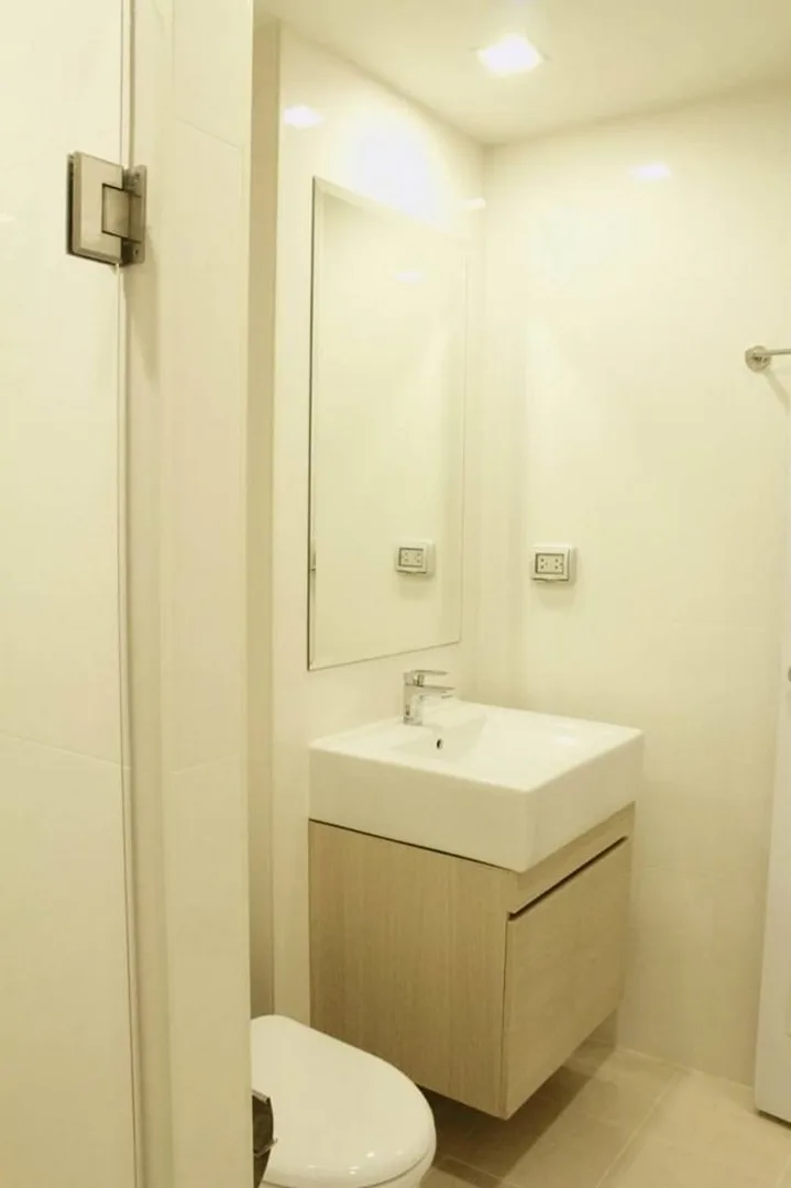 Property photos for Metro Luxe Rama 4