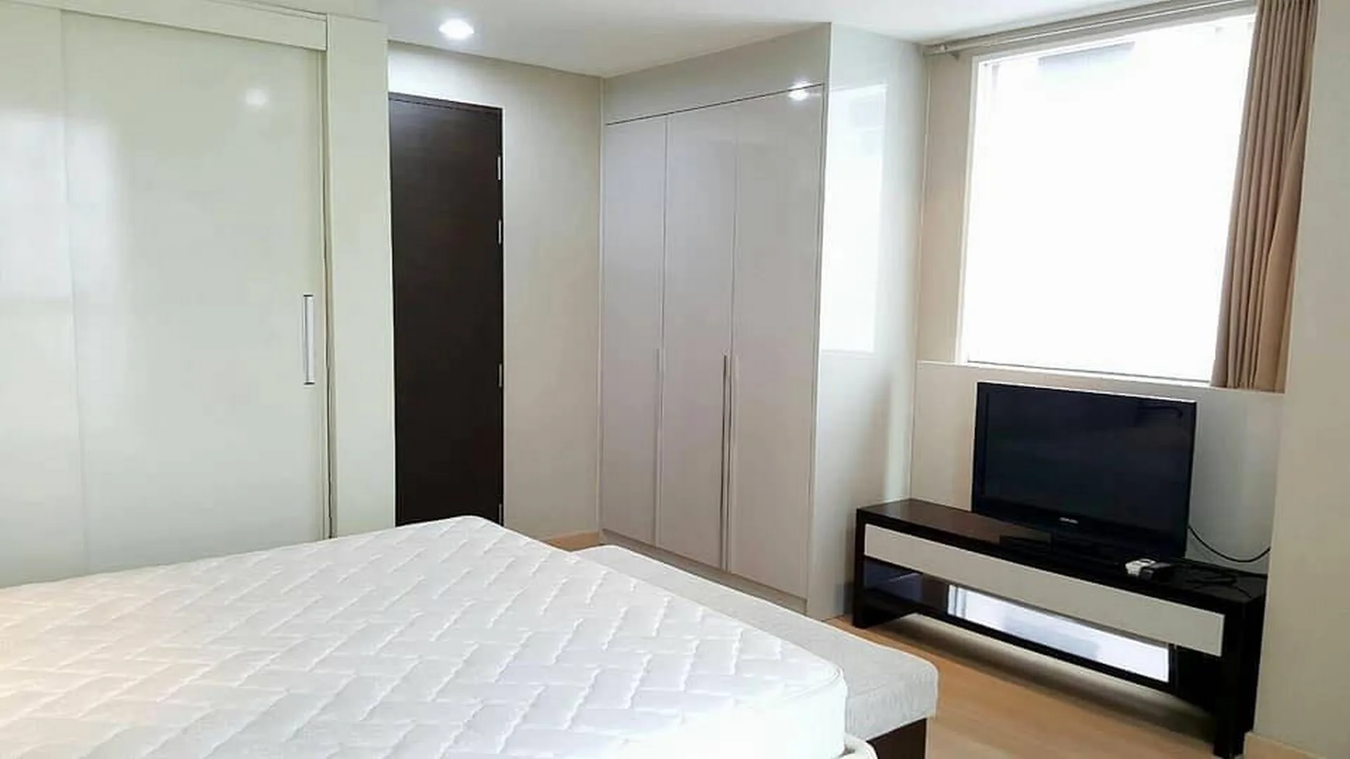 Property photos for The Address Pathumwan