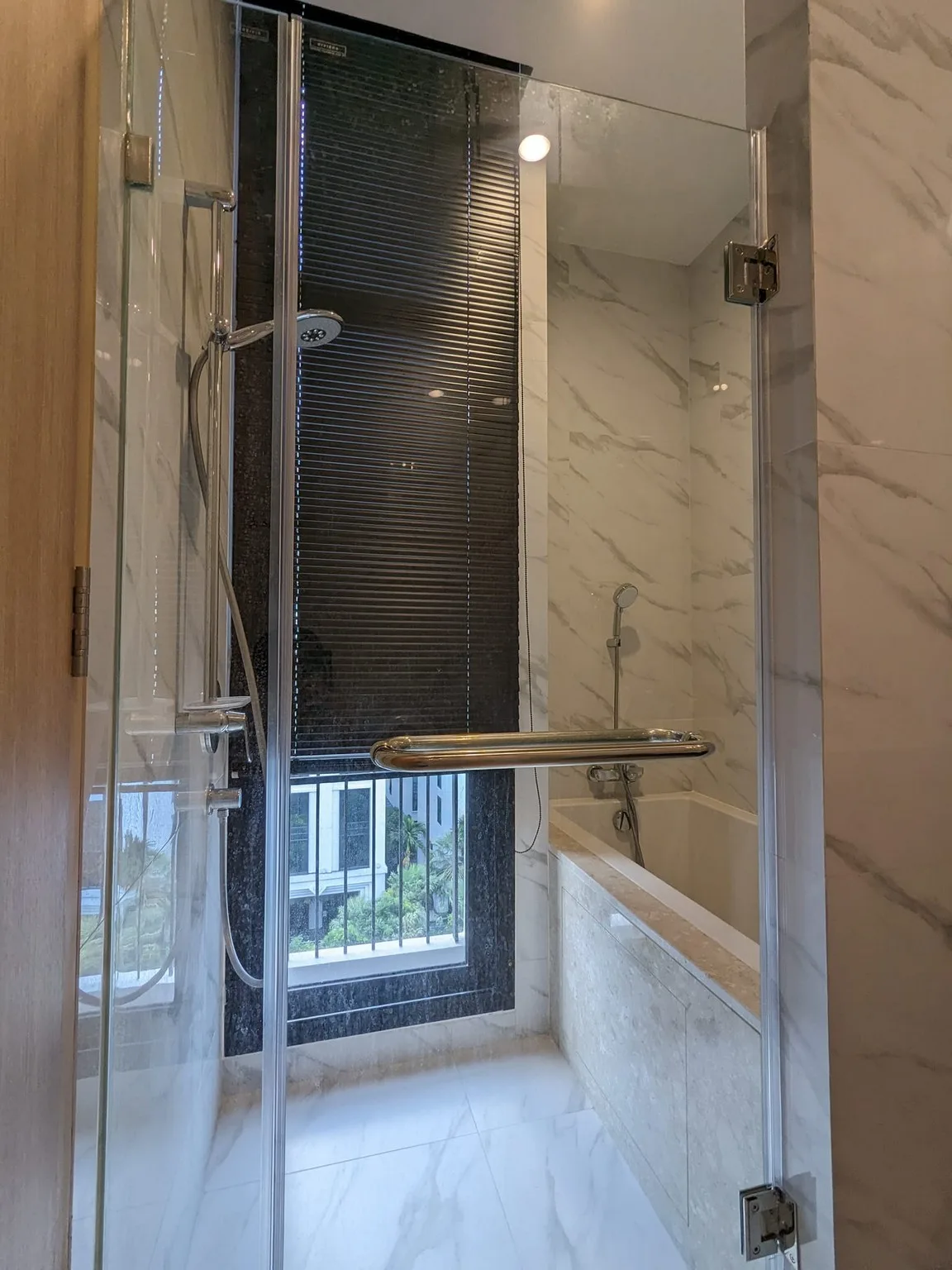 Property photos for Noble BE19
