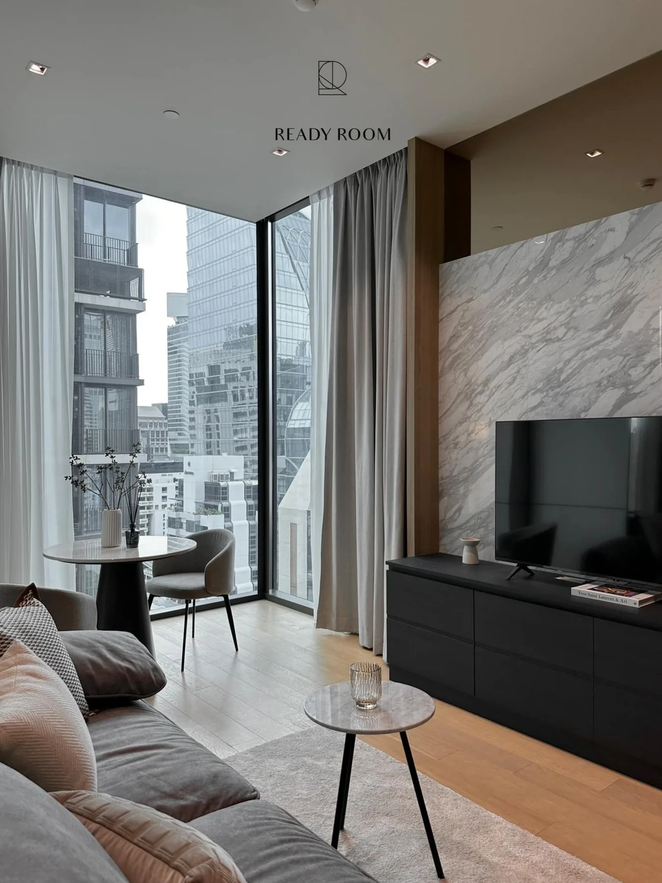 Property photos for 28 Chidlom