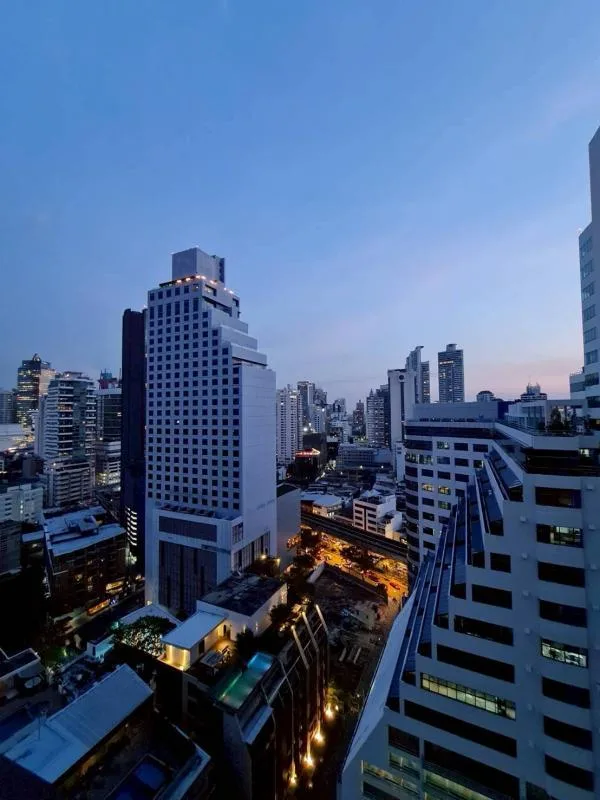 Property photos for Edge Sukhumvit 23