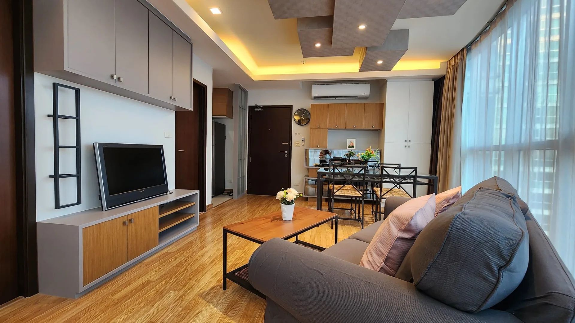 Property photos for Le Luk