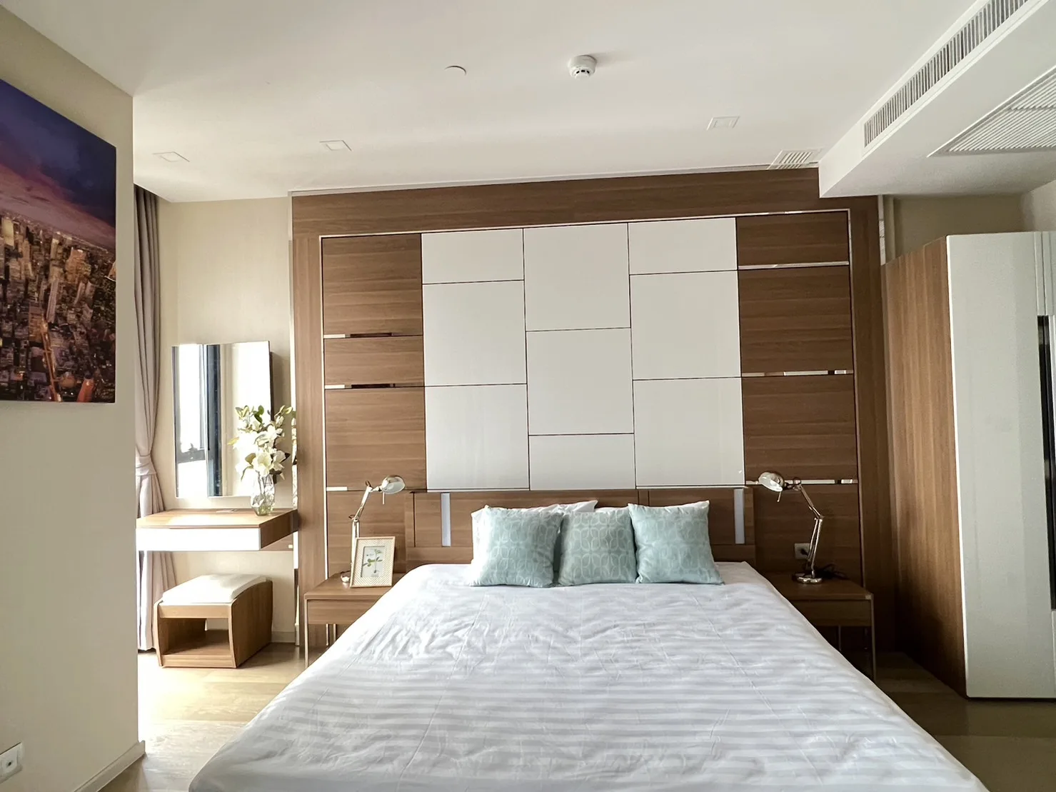 Property photos for Ashton Asoke