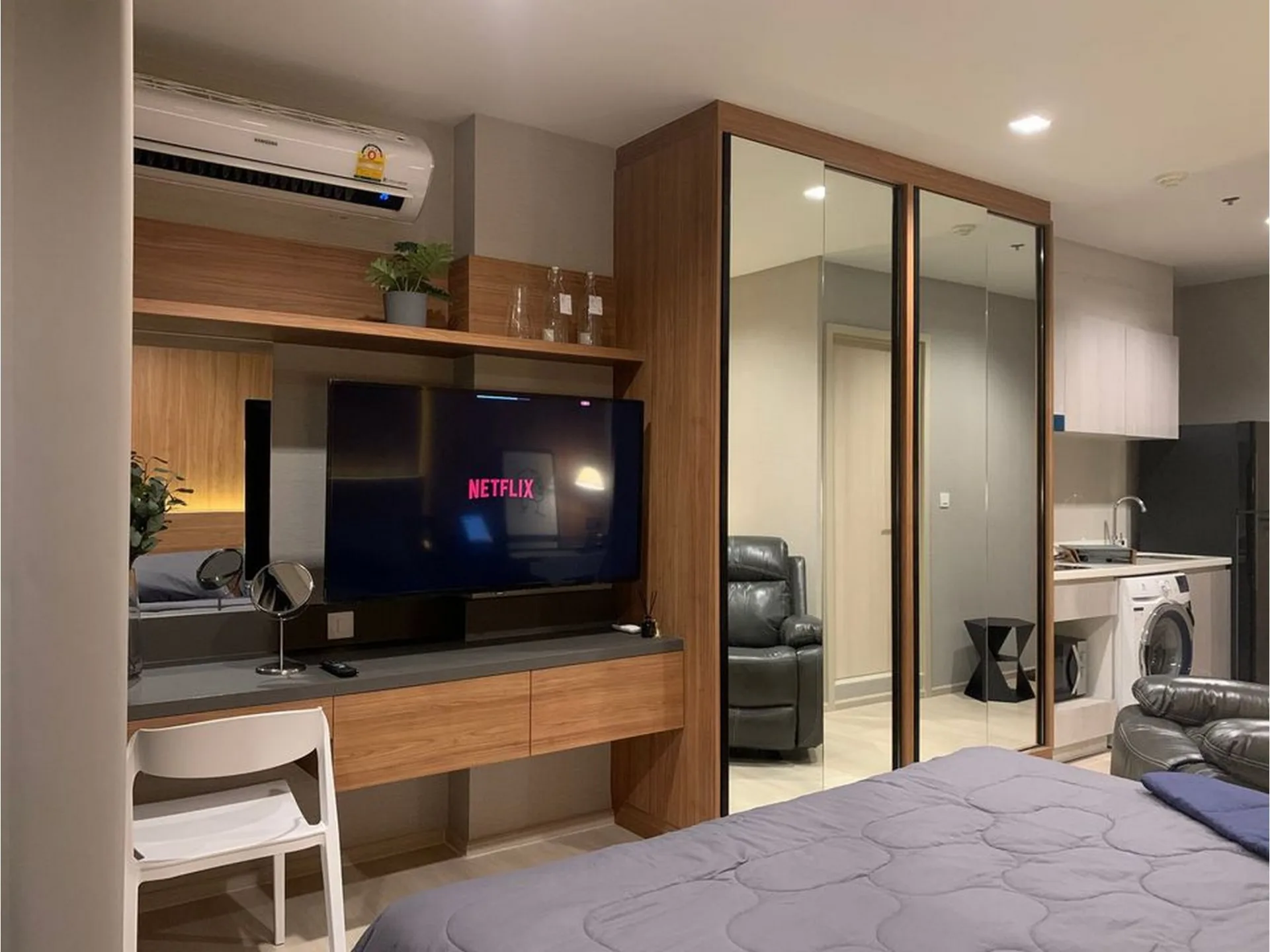 Property photos for Life One Wireless