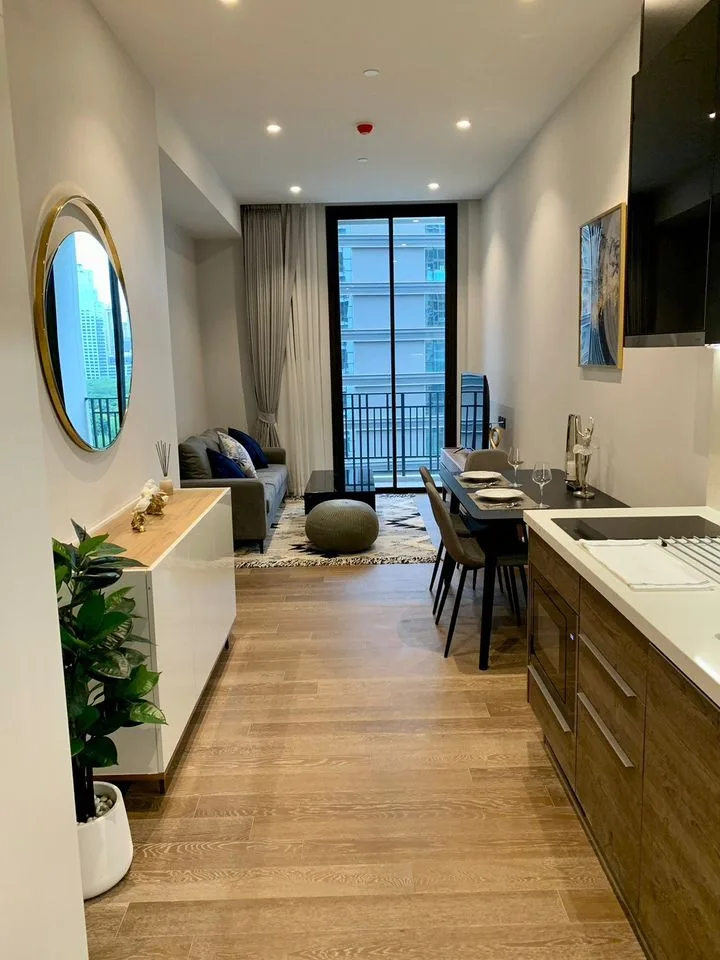 Property photos for Muniq Langsuan