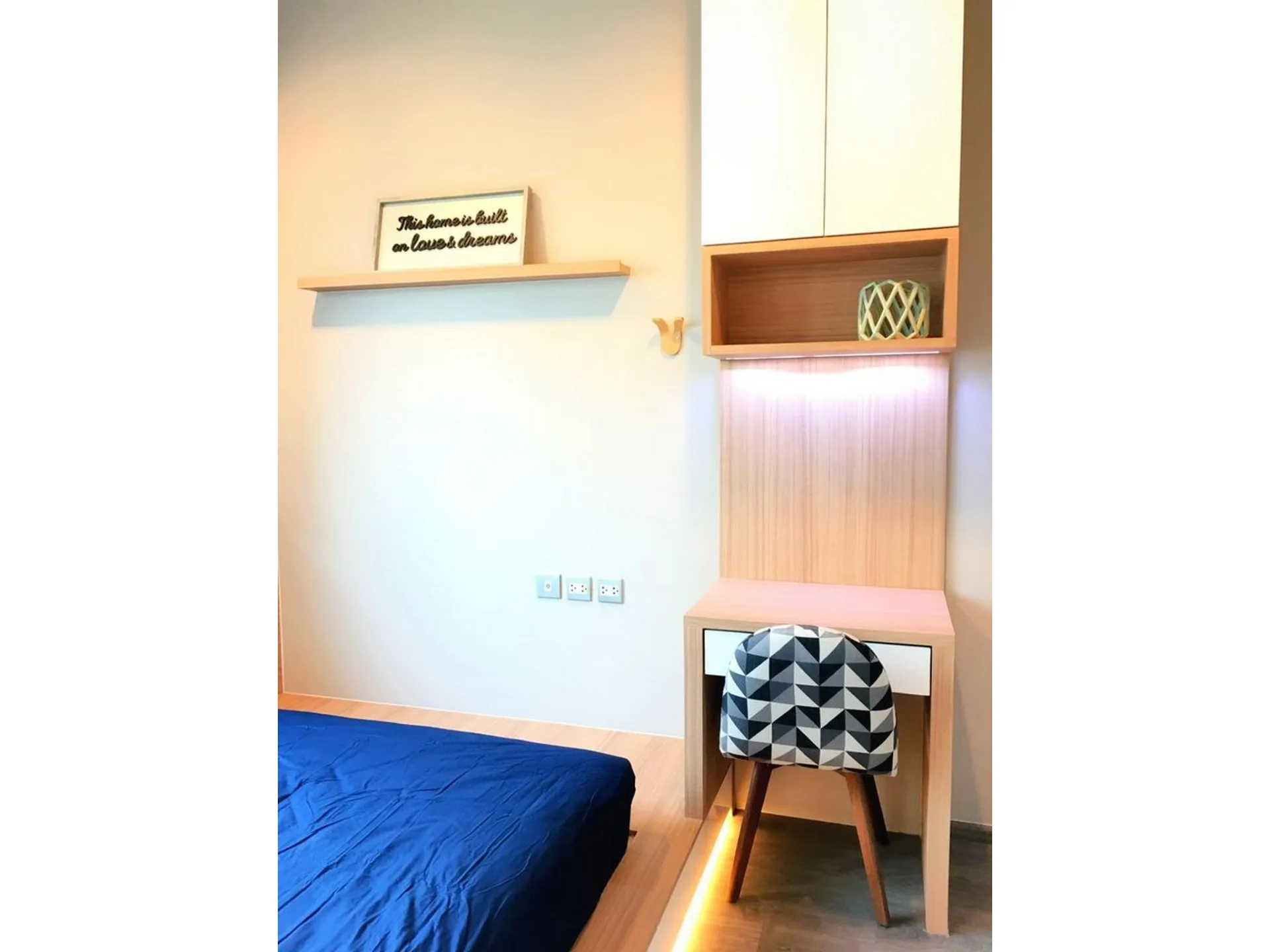 Property photos for Whizdom Avenue Ratchada - Ladprao