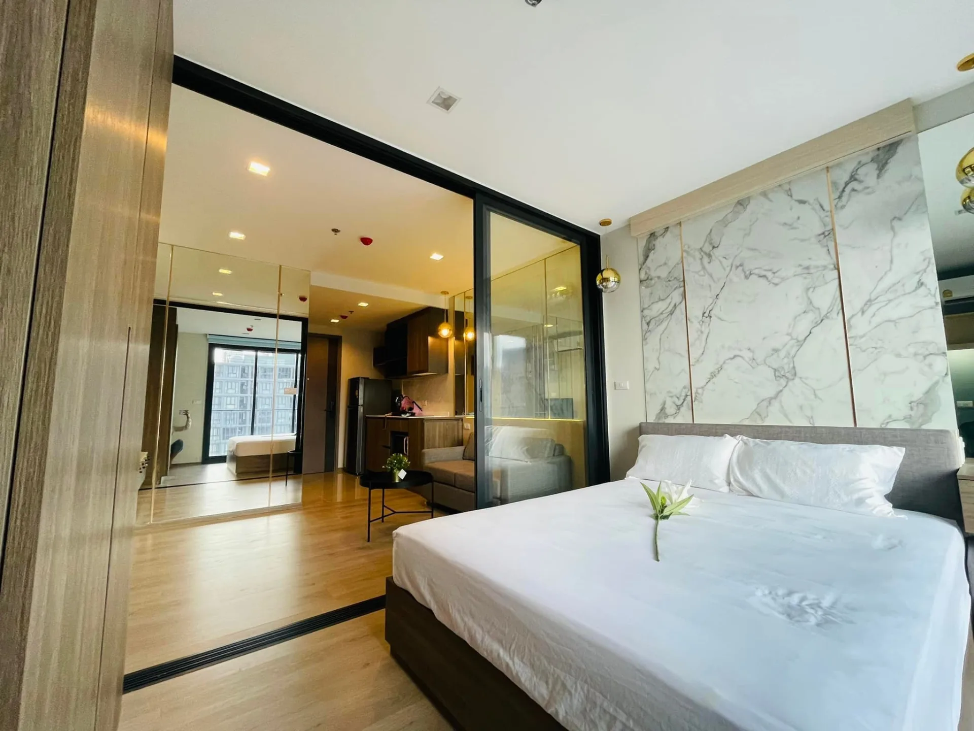 Property photos for THE LINE Phahonyothin Park