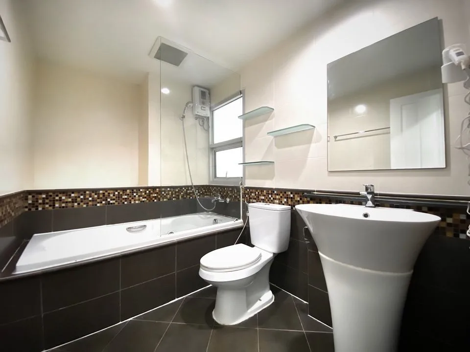 Property photos for The Waterford Sukhumvit 50 Onnut