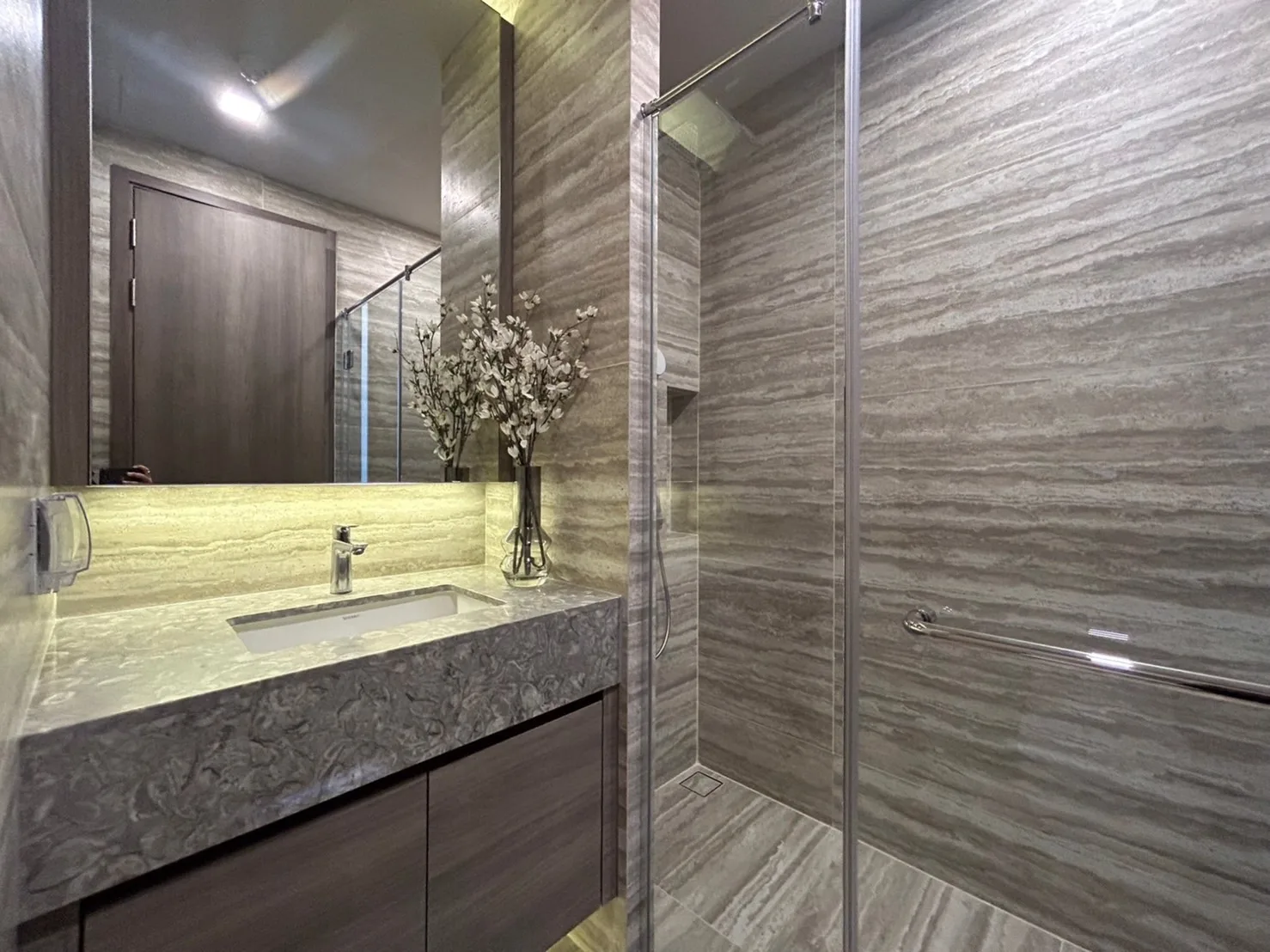Property photos for Celes Asoke